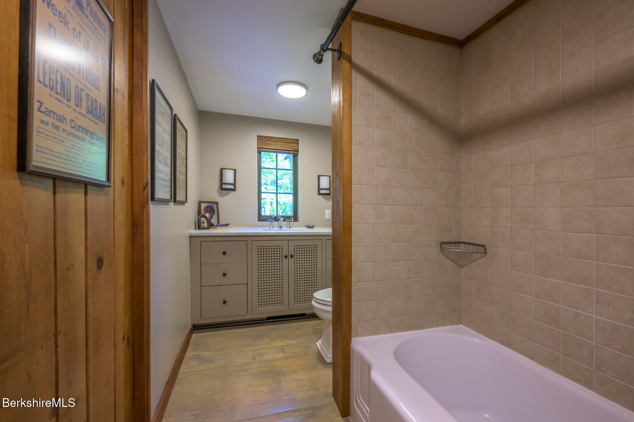 39 Pine Crest Cross Rd