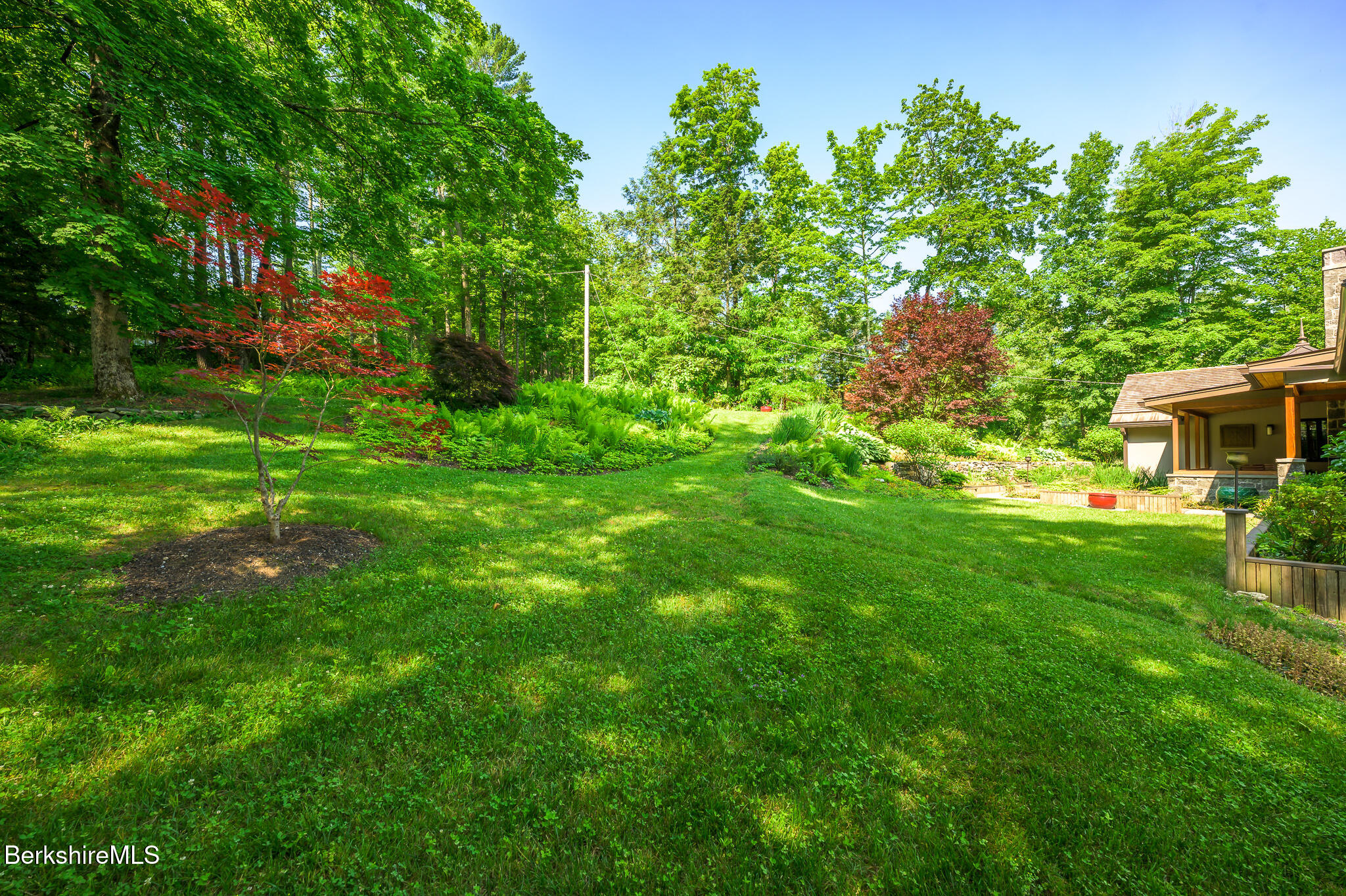 39 Pine Crest Cross Rd