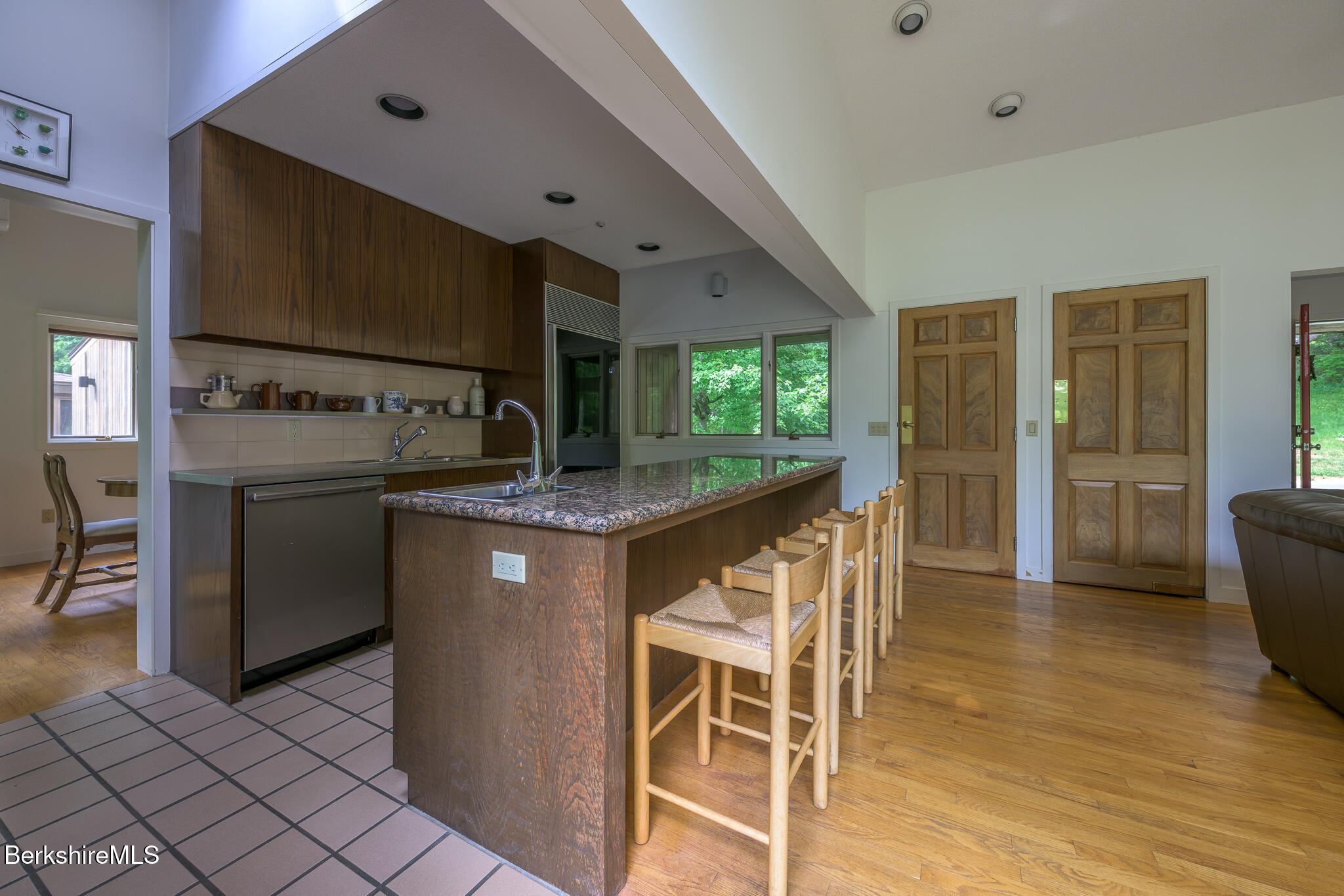 699 Hartsville New Marlboro Rd