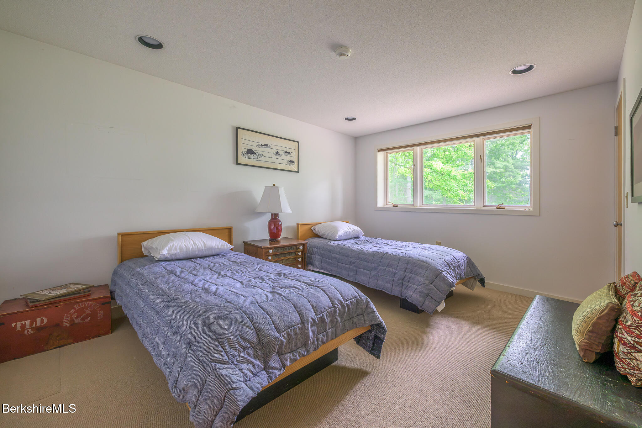 699 Hartsville New Marlboro Rd