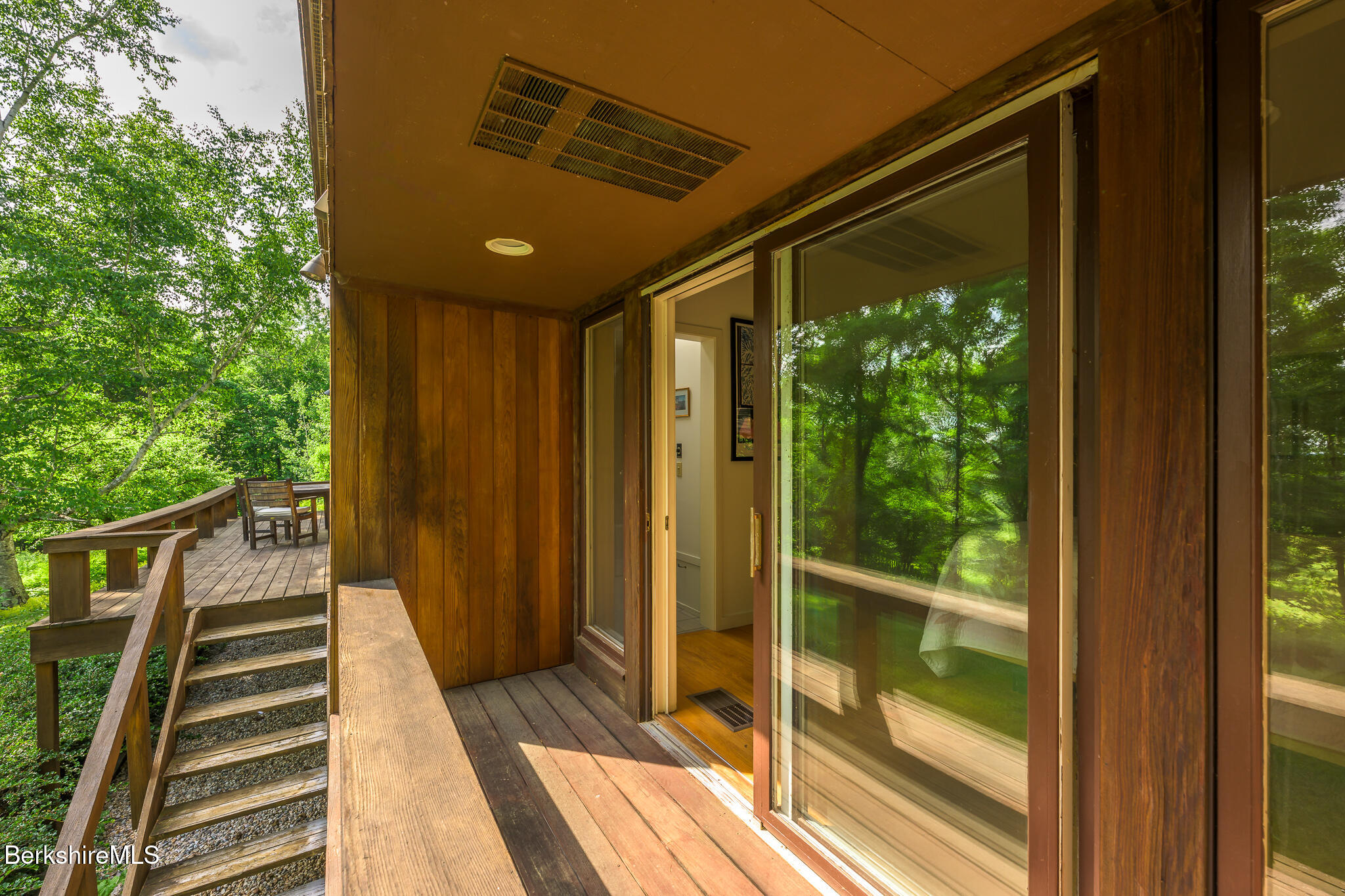 699 Hartsville New Marlboro Rd