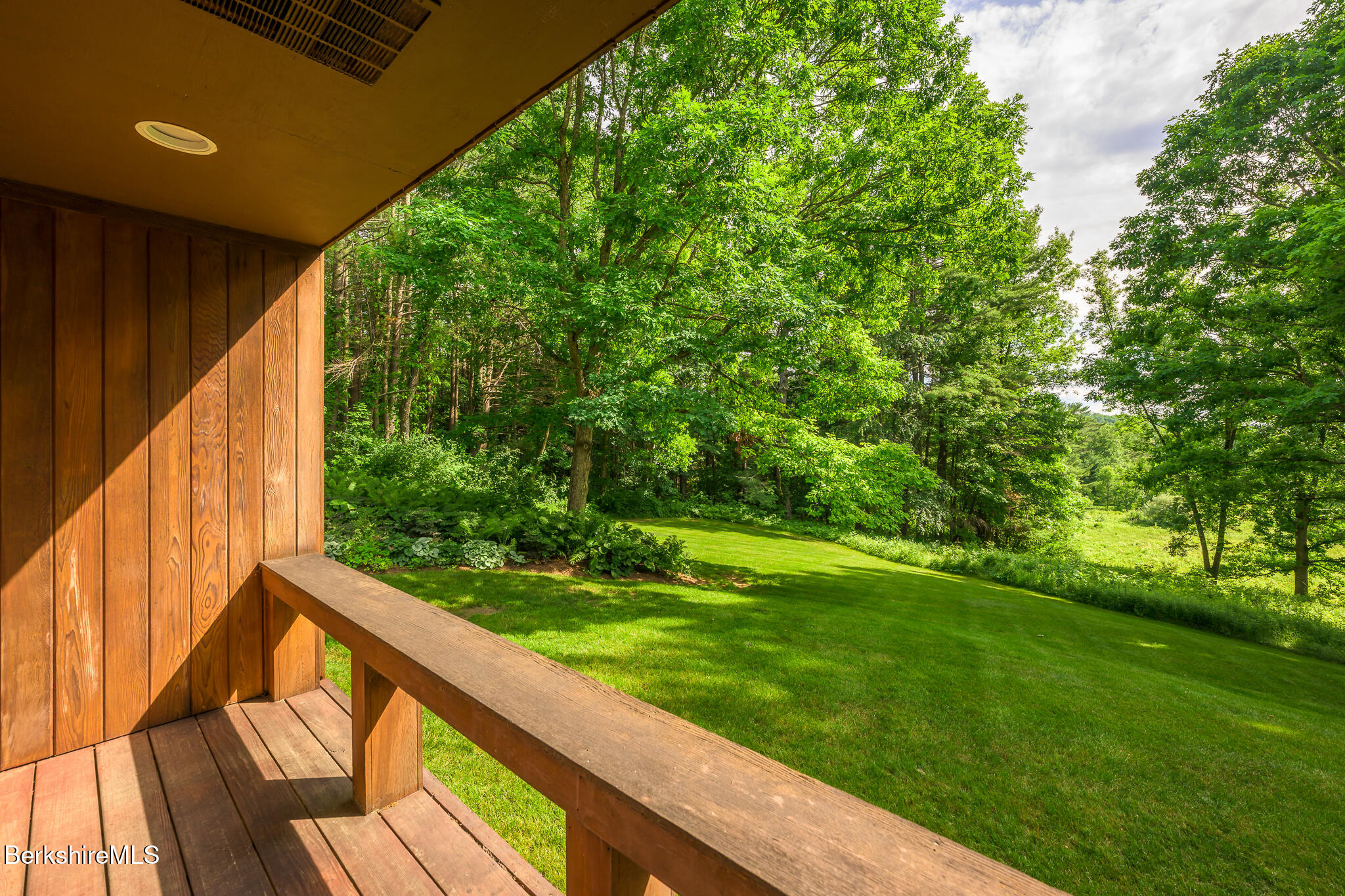 699 Hartsville New Marlboro Rd