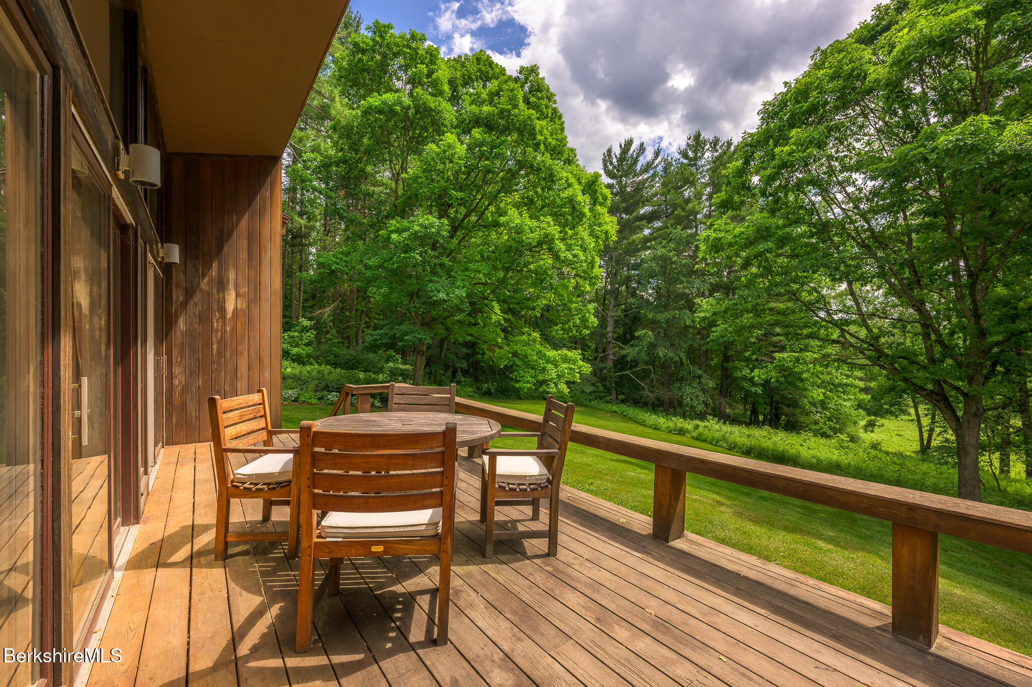 699 Hartsville New Marlboro Rd