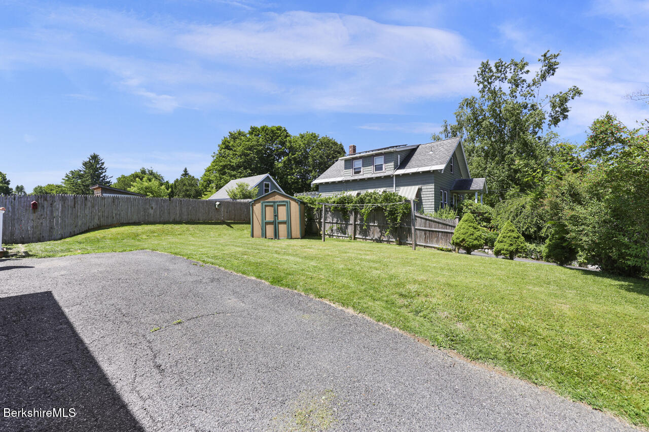 4 Garden St