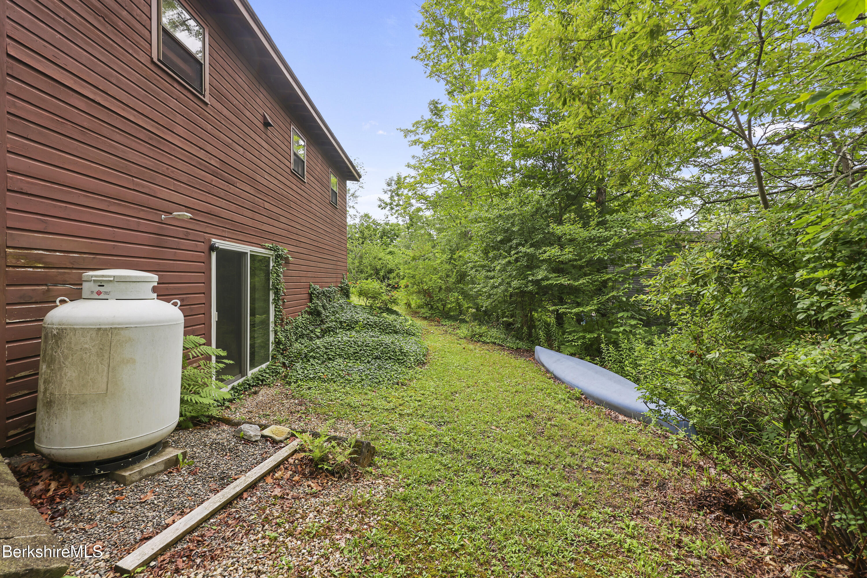 160 Chestnut Rd