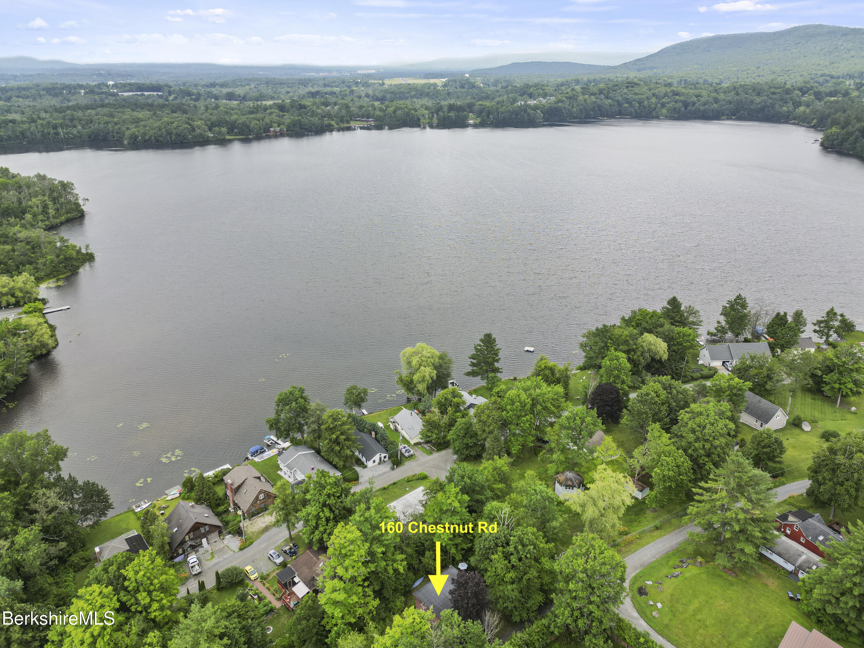 160 Chestnut Rd