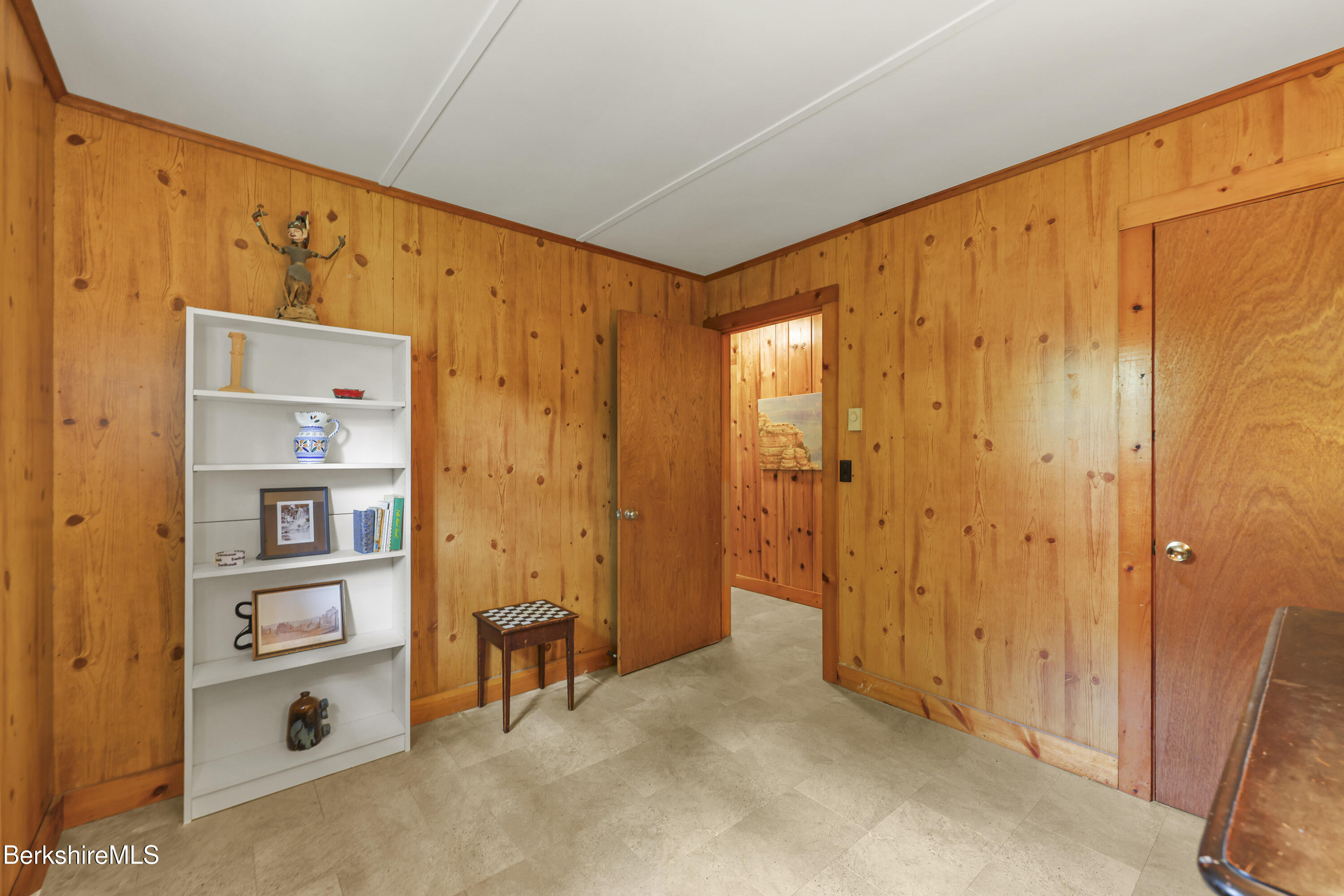 160 Chestnut Rd