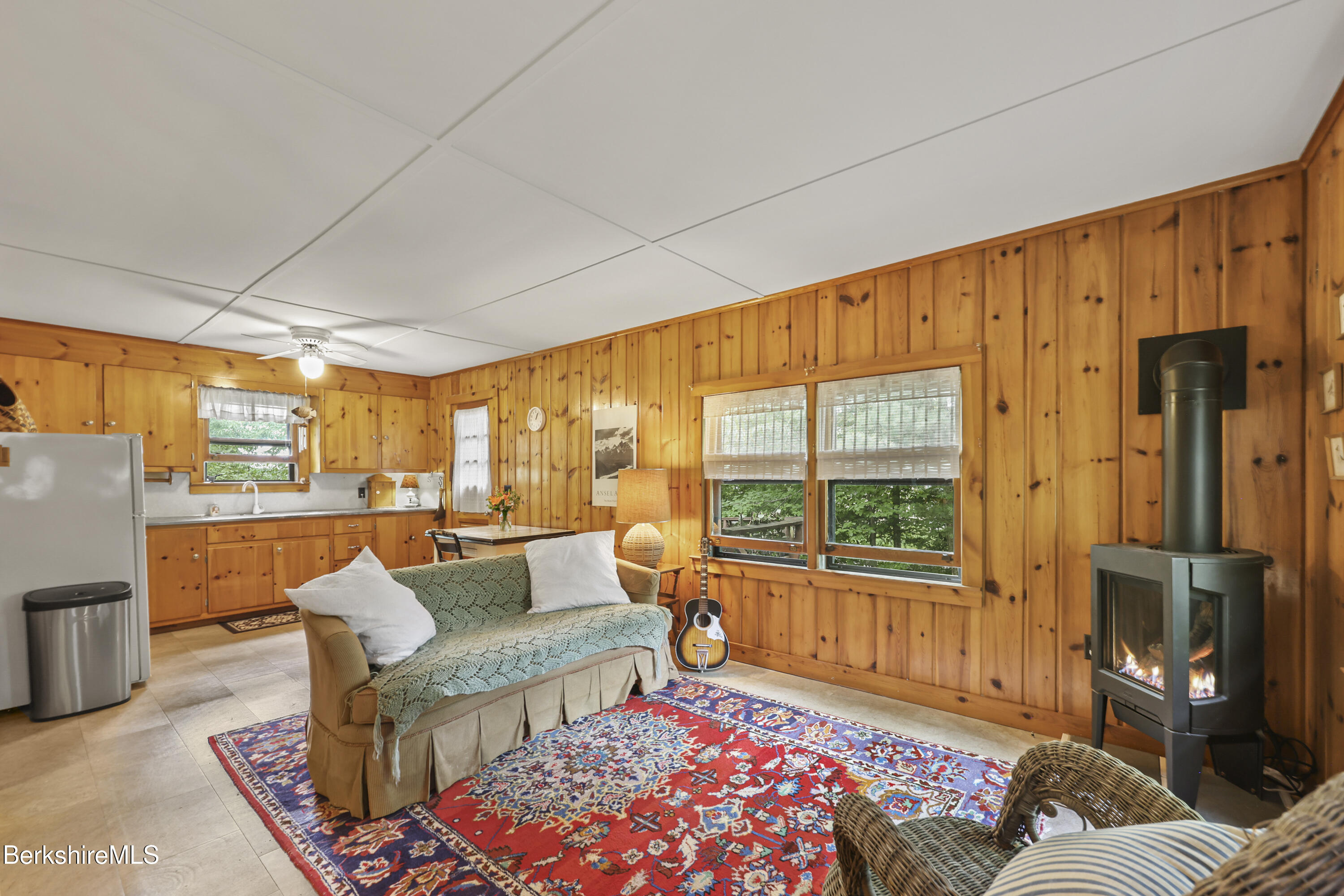 160 Chestnut Rd