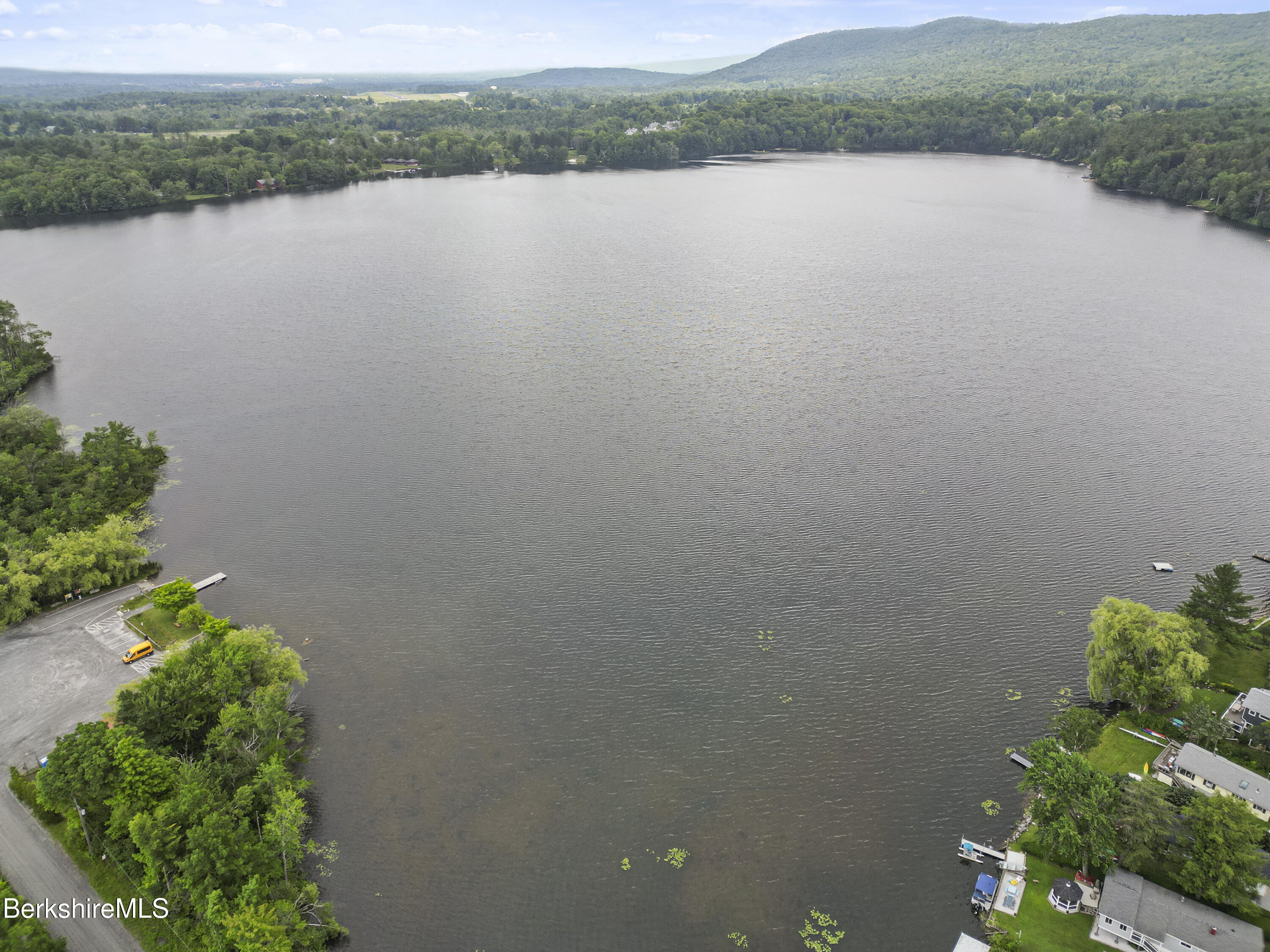 160 Chestnut Rd