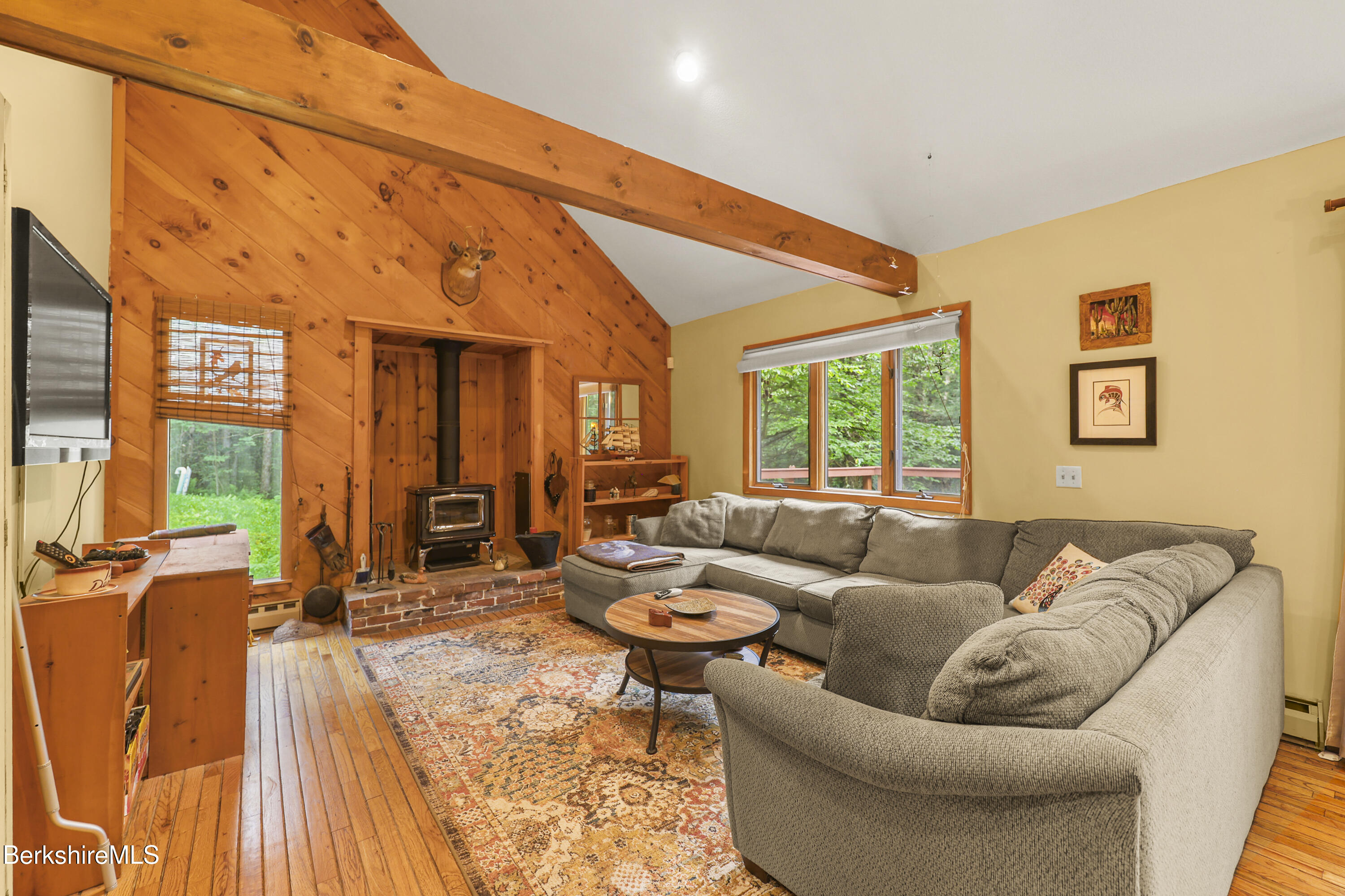 83 Beech Tree Ln