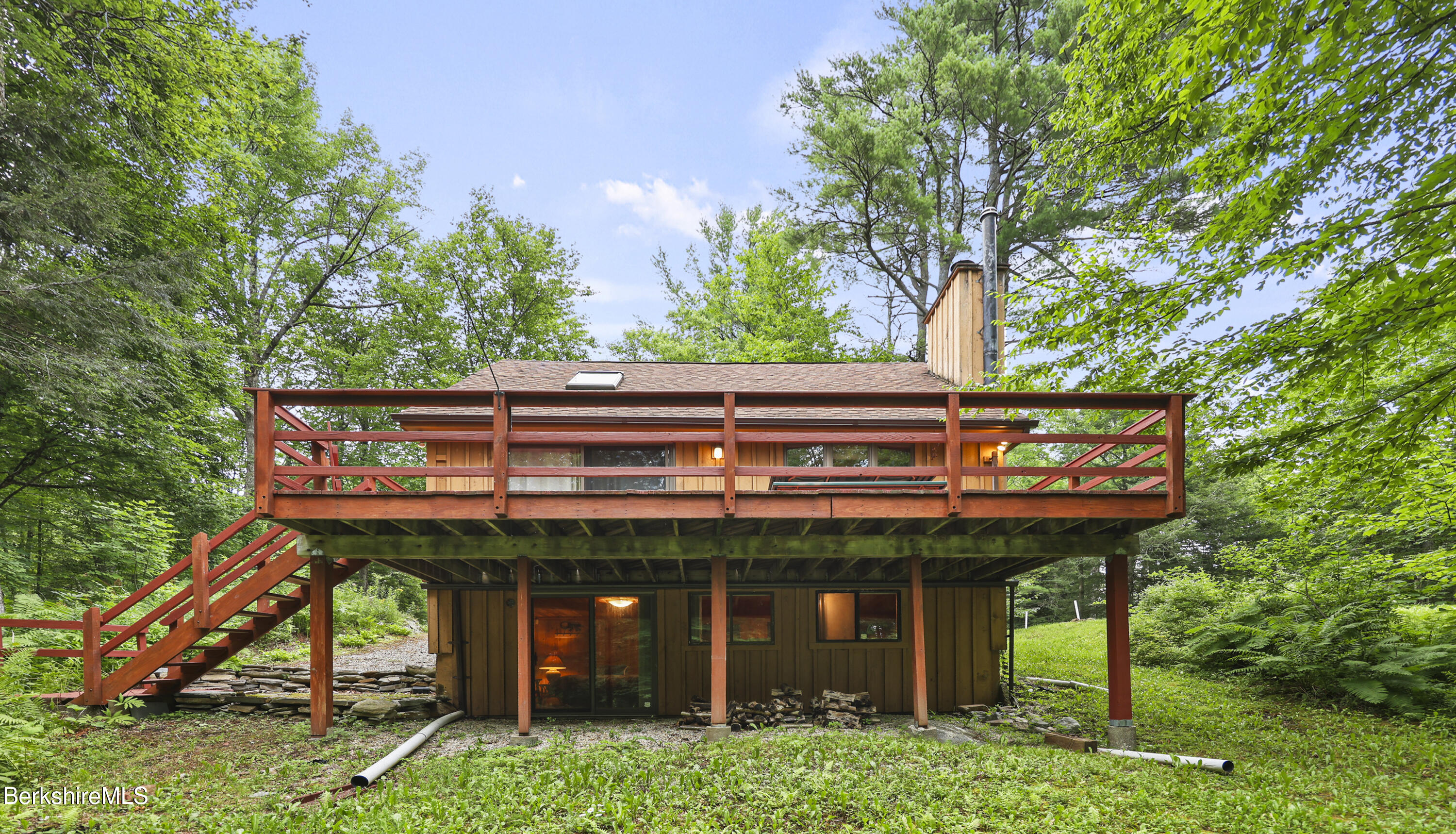 83 Beech Tree Ln