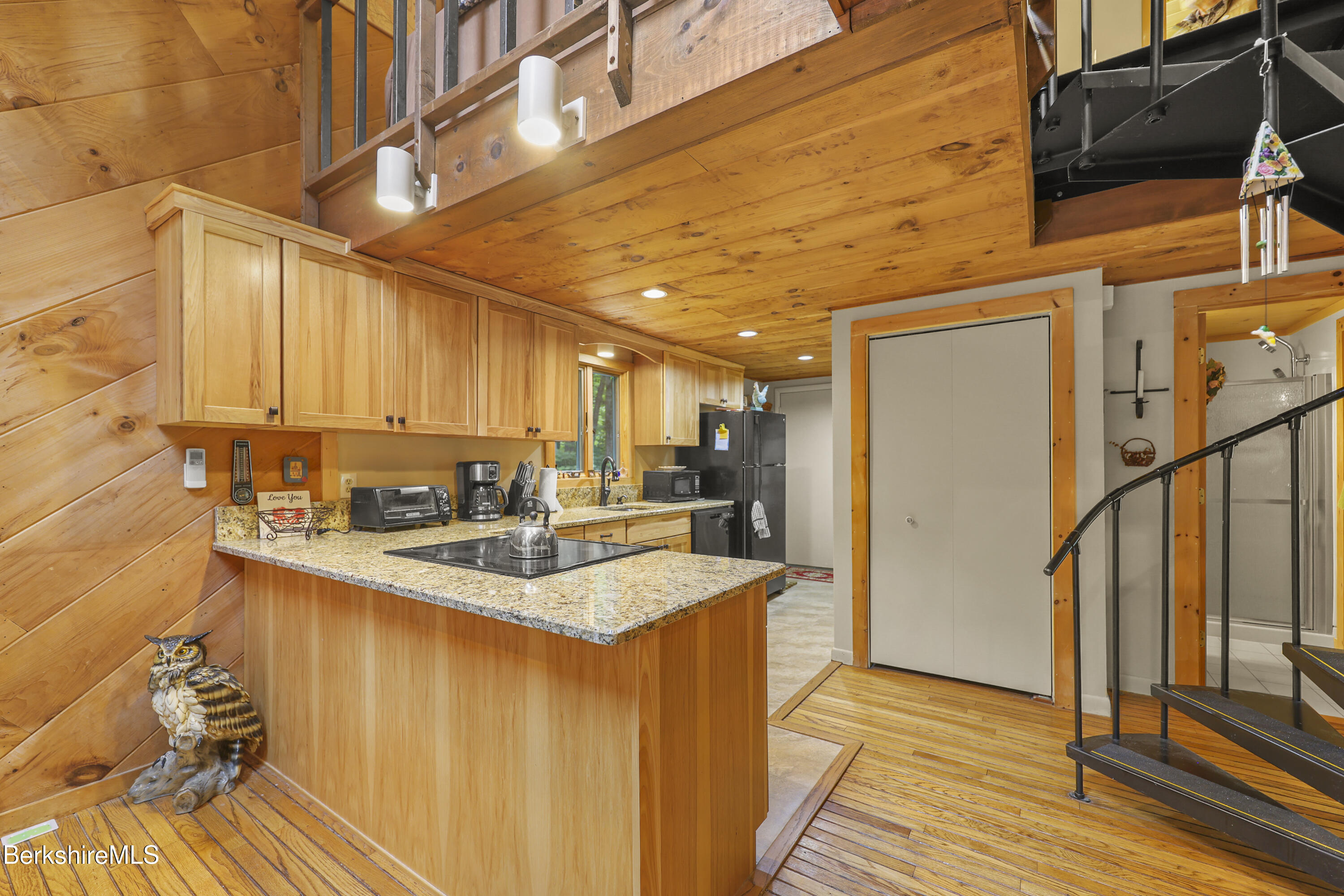 83 Beech Tree Ln