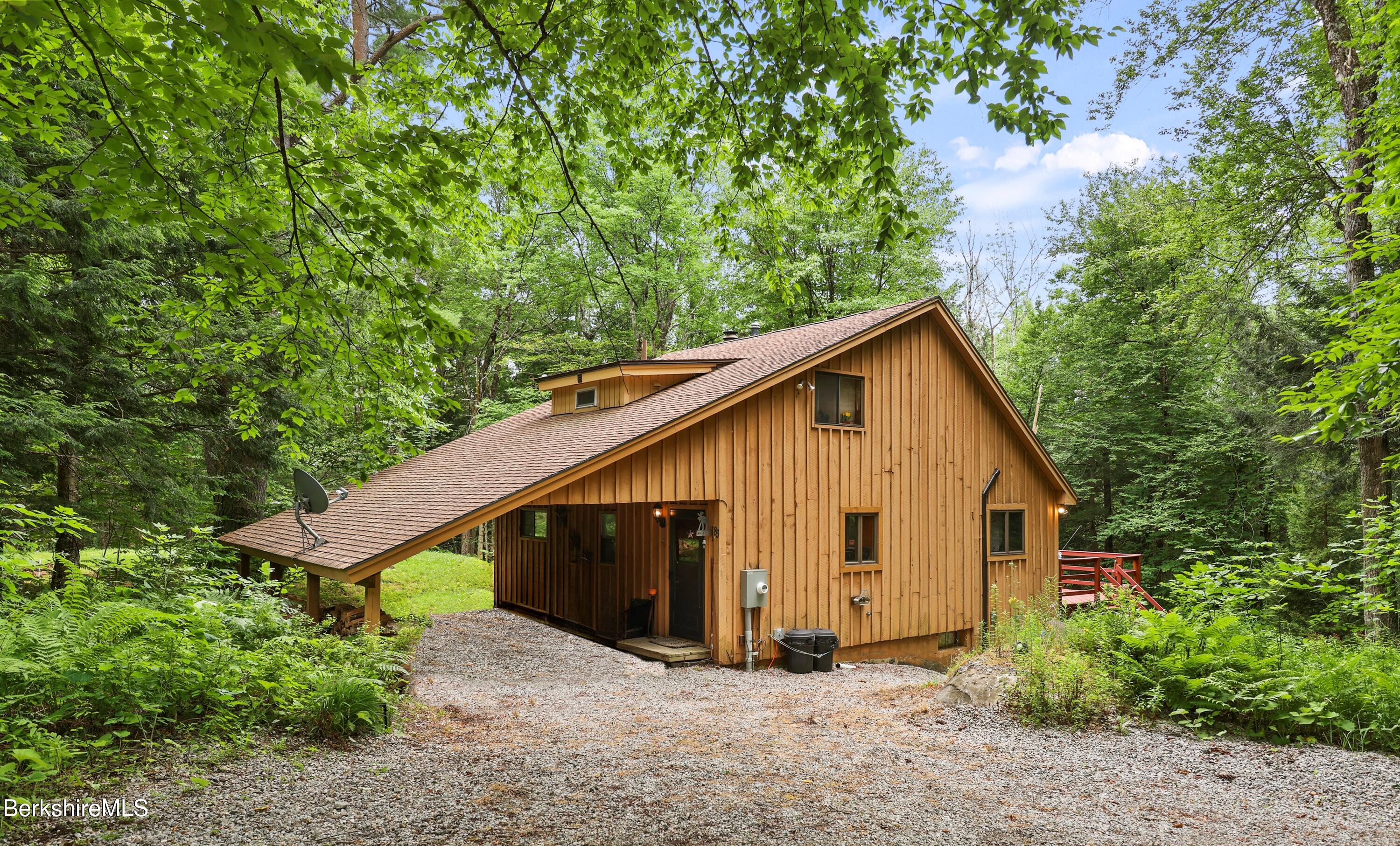 83 Beech Tree Ln
