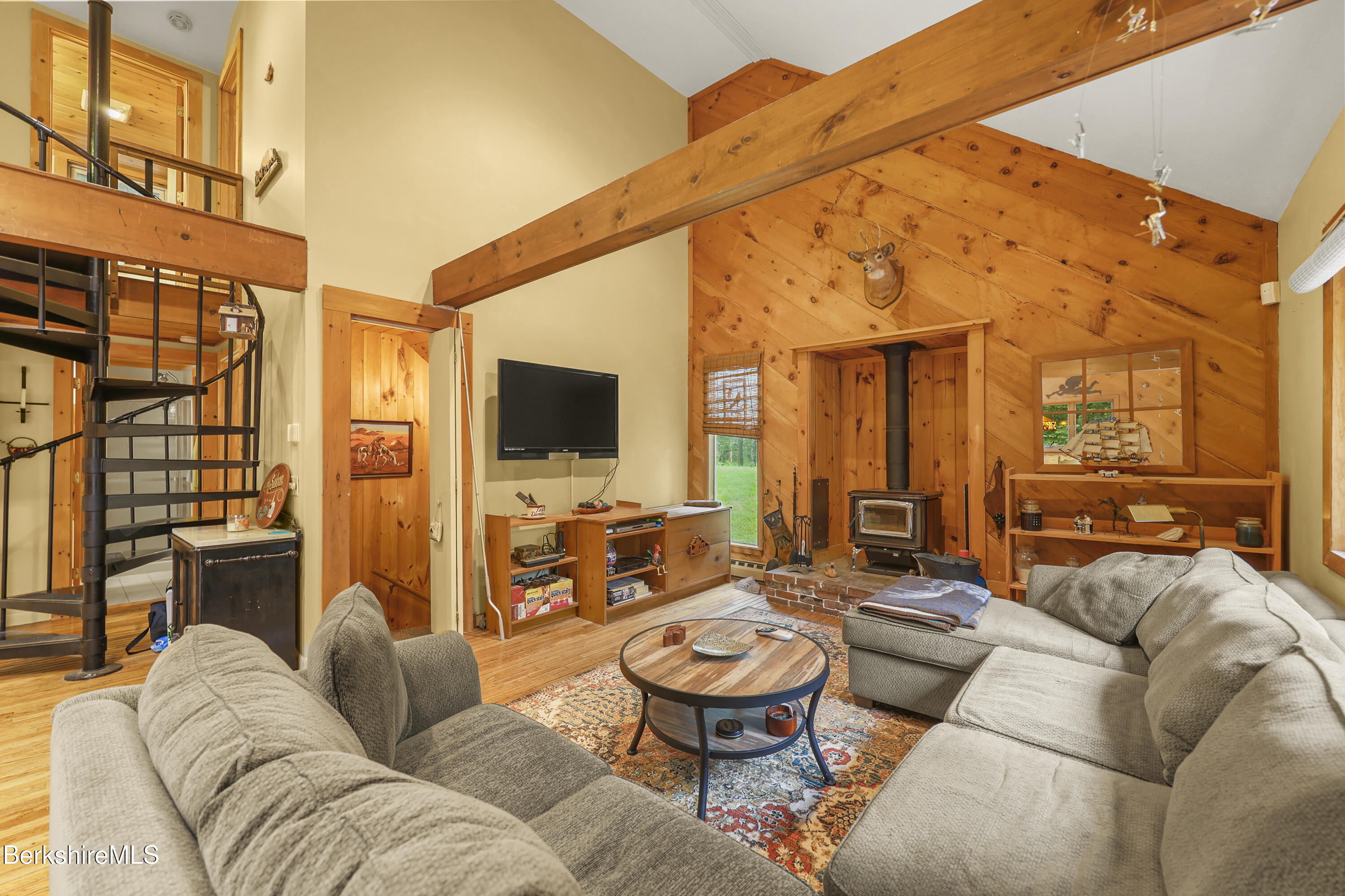 83 Beech Tree Ln