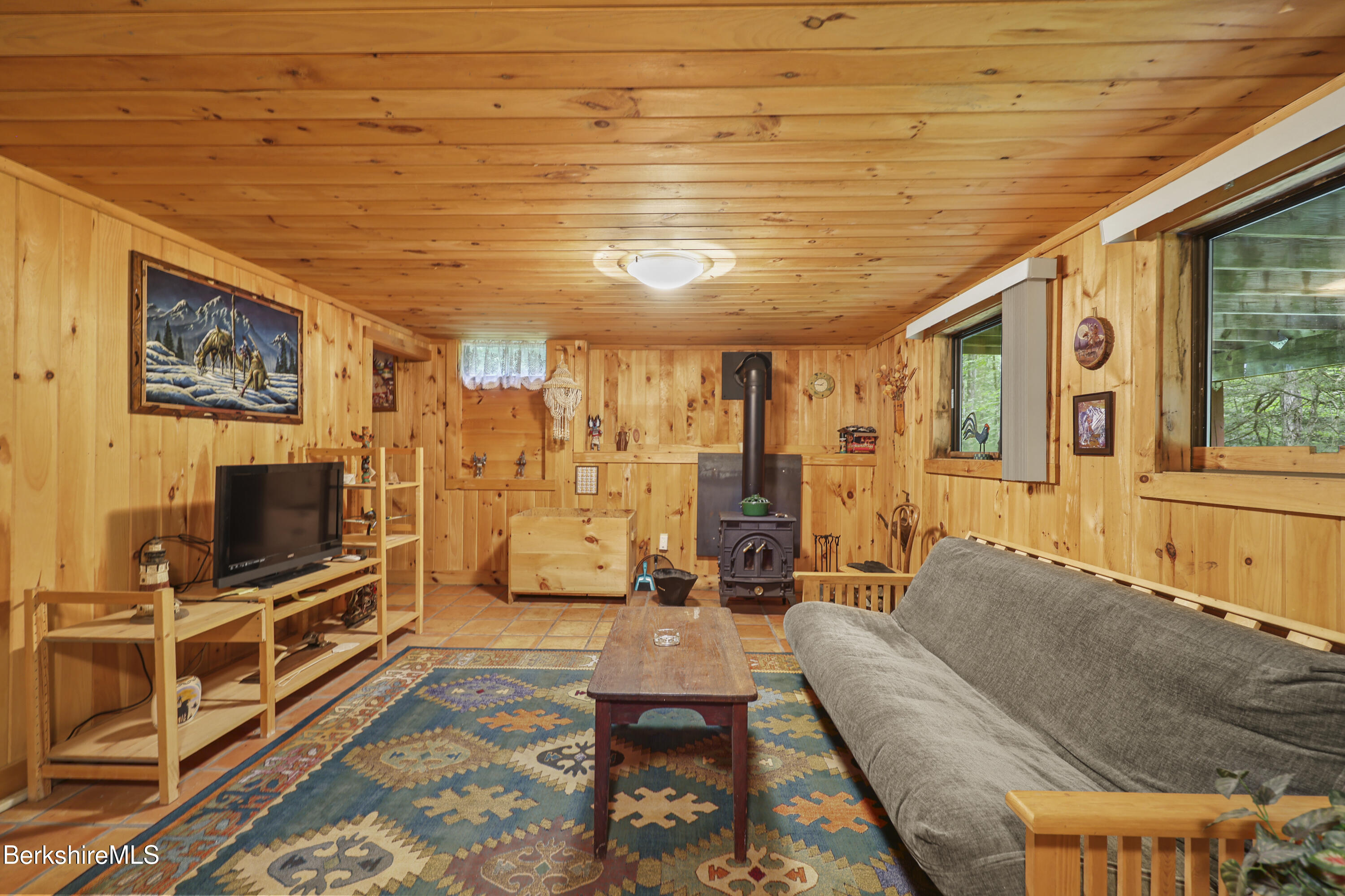 83 Beech Tree Ln