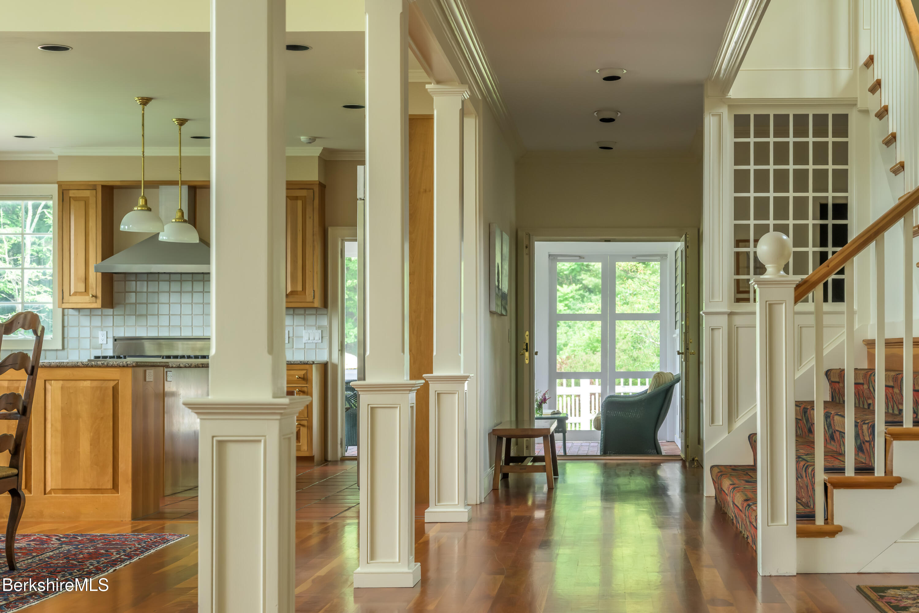 32 Crooked Hill Rd