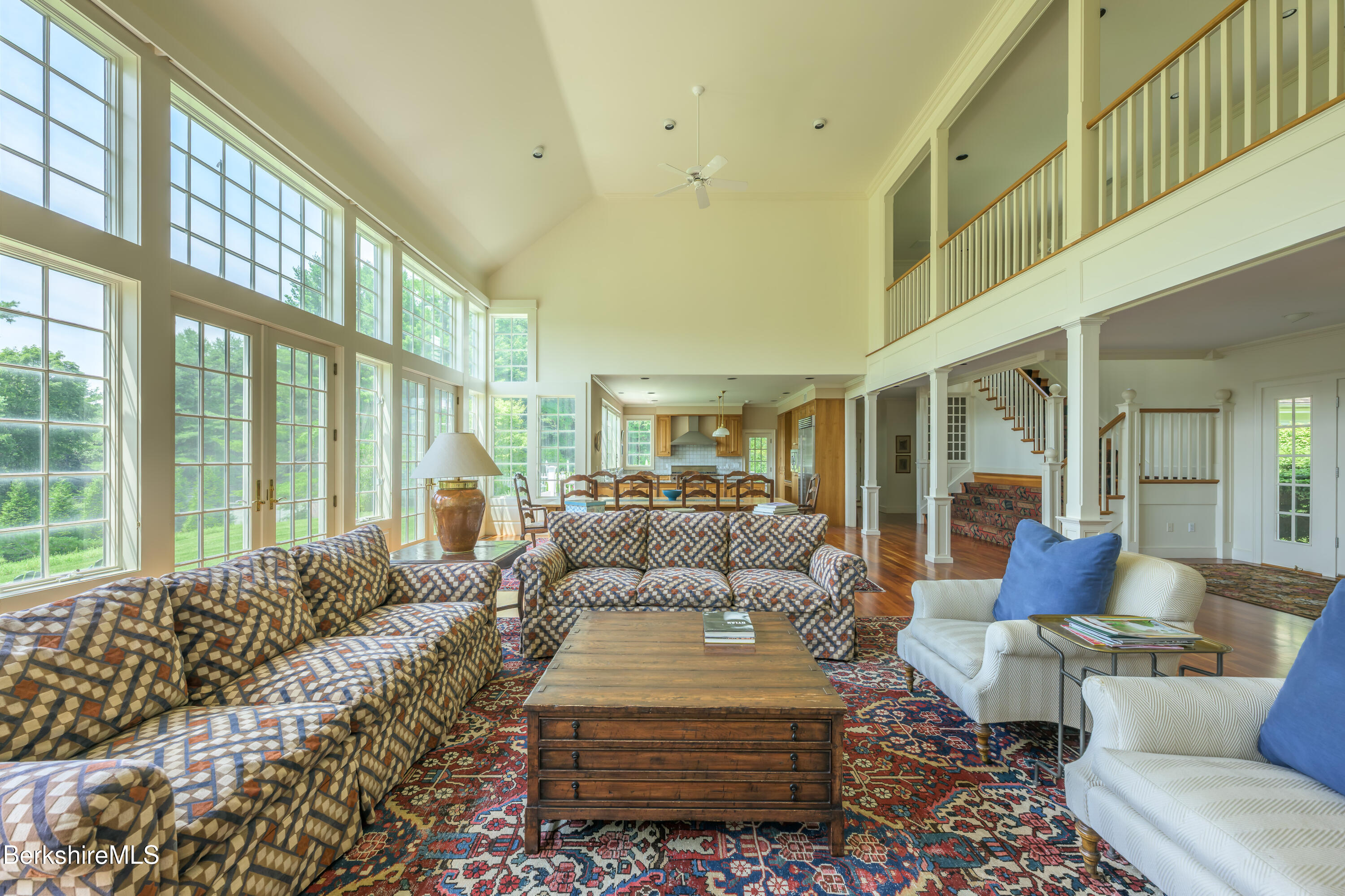 32 Crooked Hill Rd