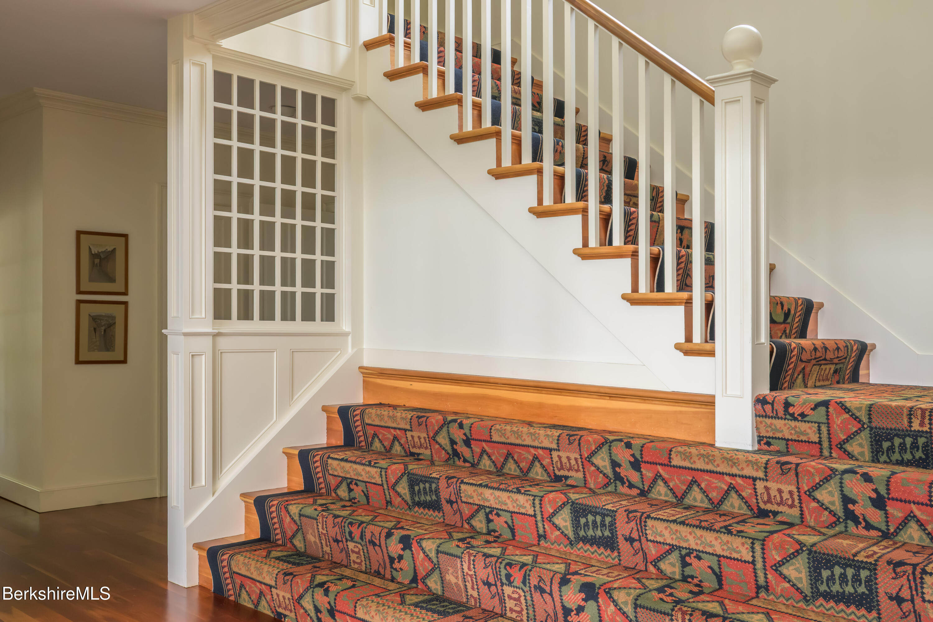 32 Crooked Hill Rd