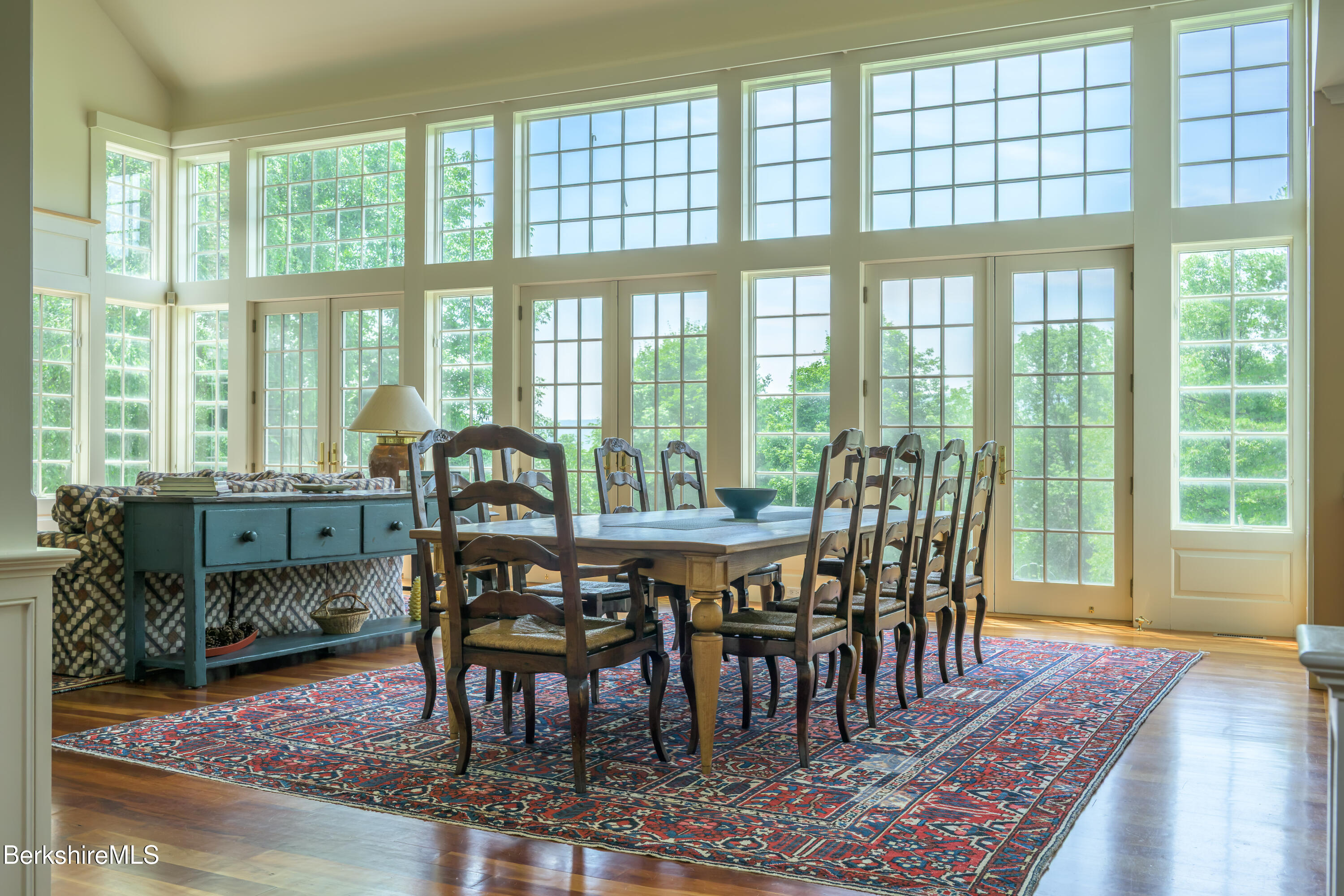 32 Crooked Hill Rd