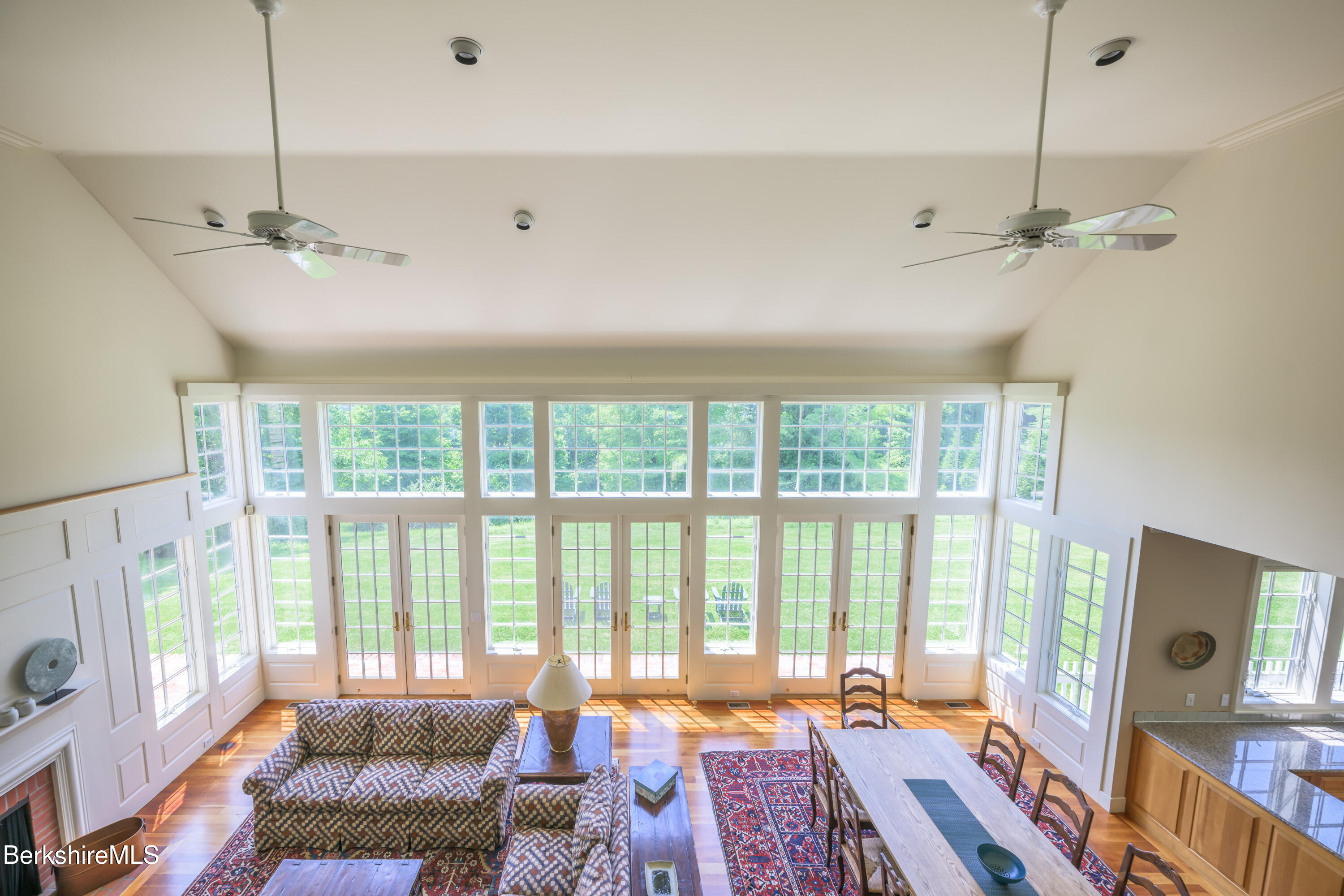 32 Crooked Hill Rd