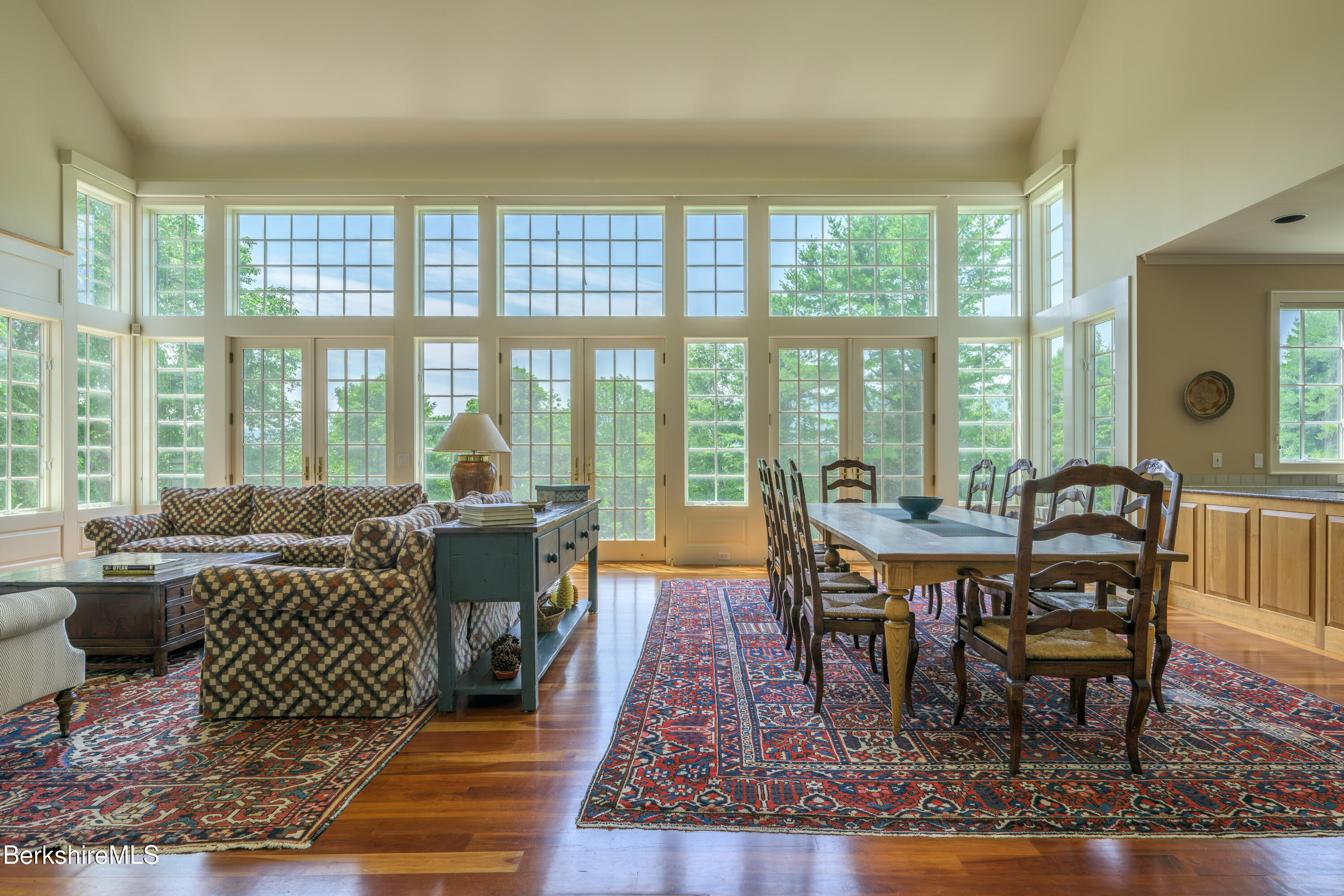 32 Crooked Hill Rd