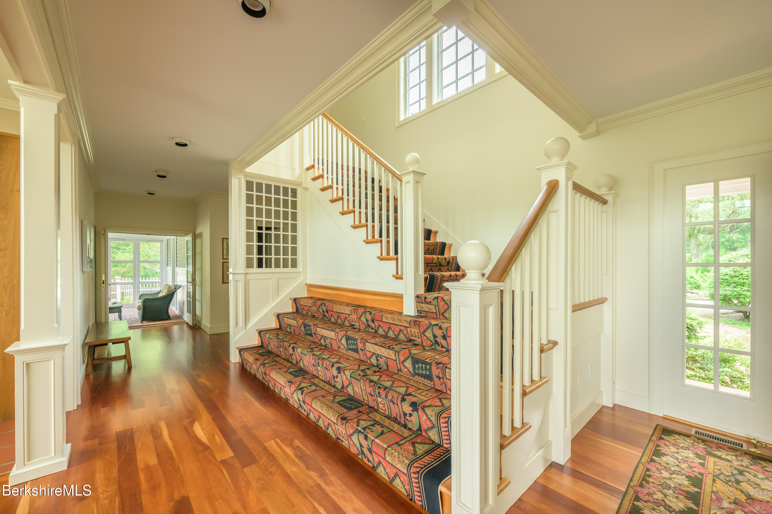 32 Crooked Hill Rd