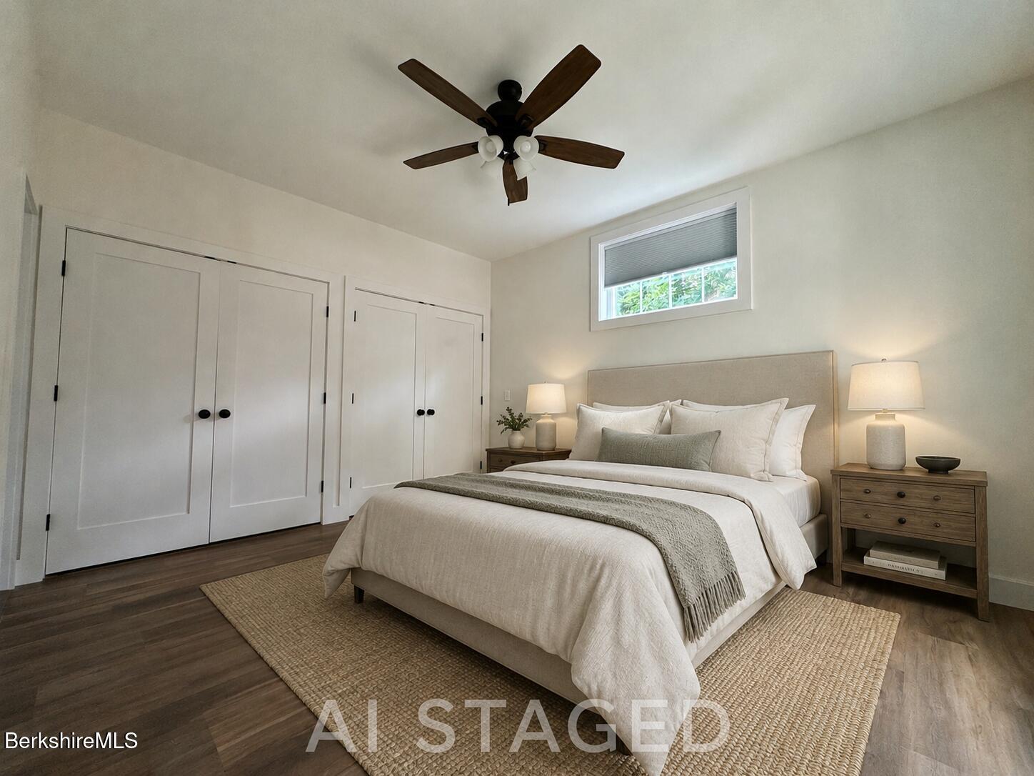 6 Redwood Ln