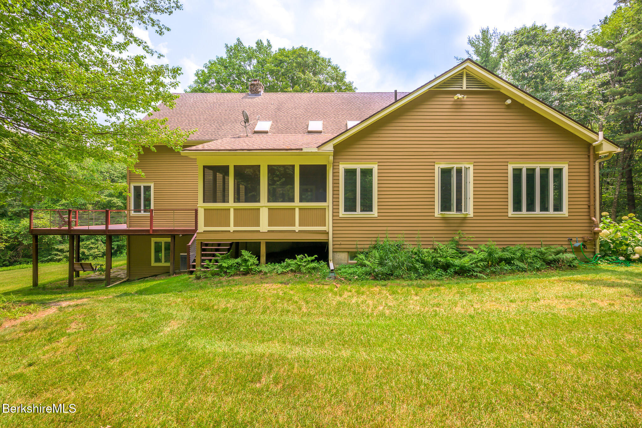 80 Center Rd