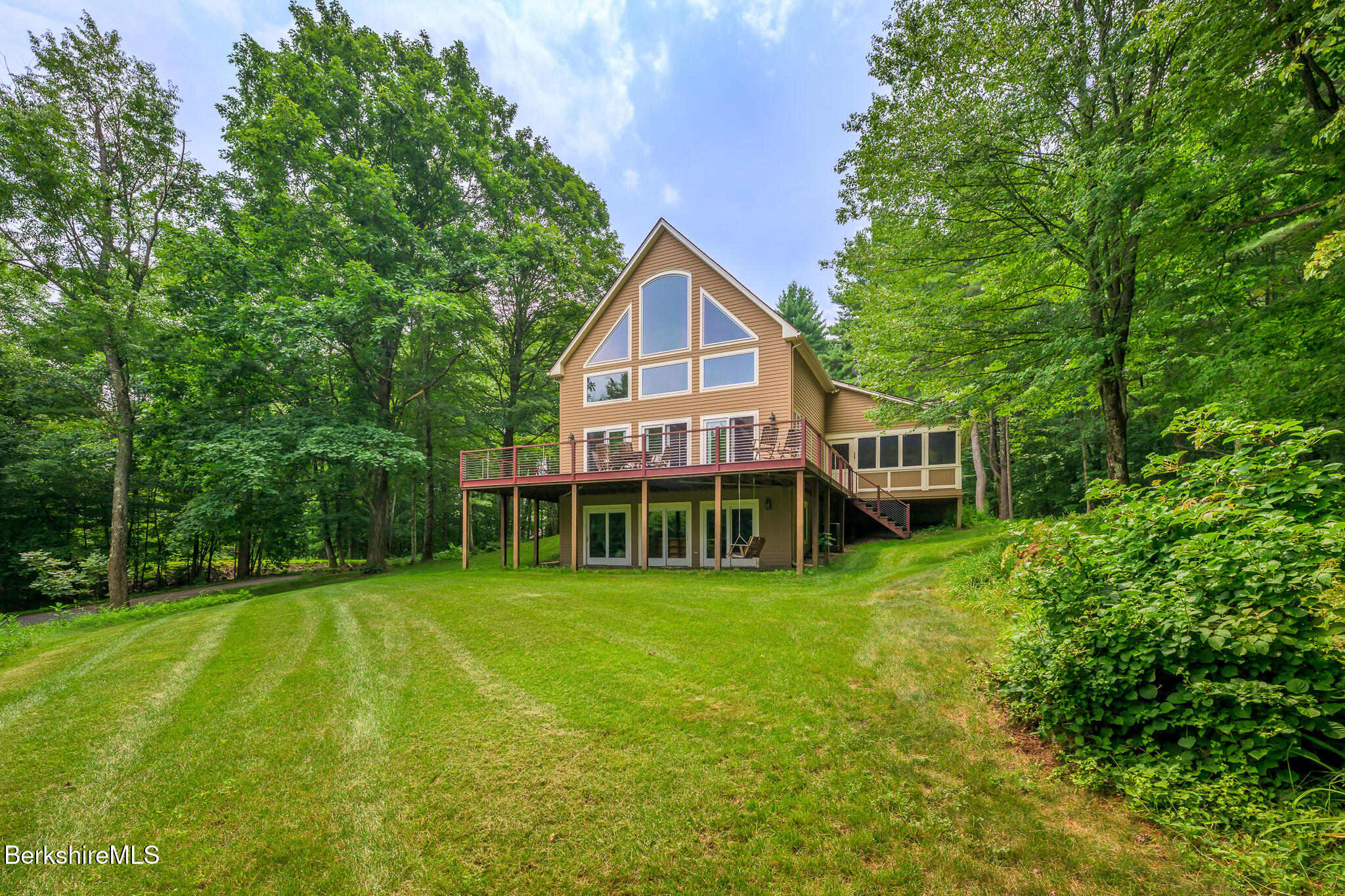 80 Center Rd