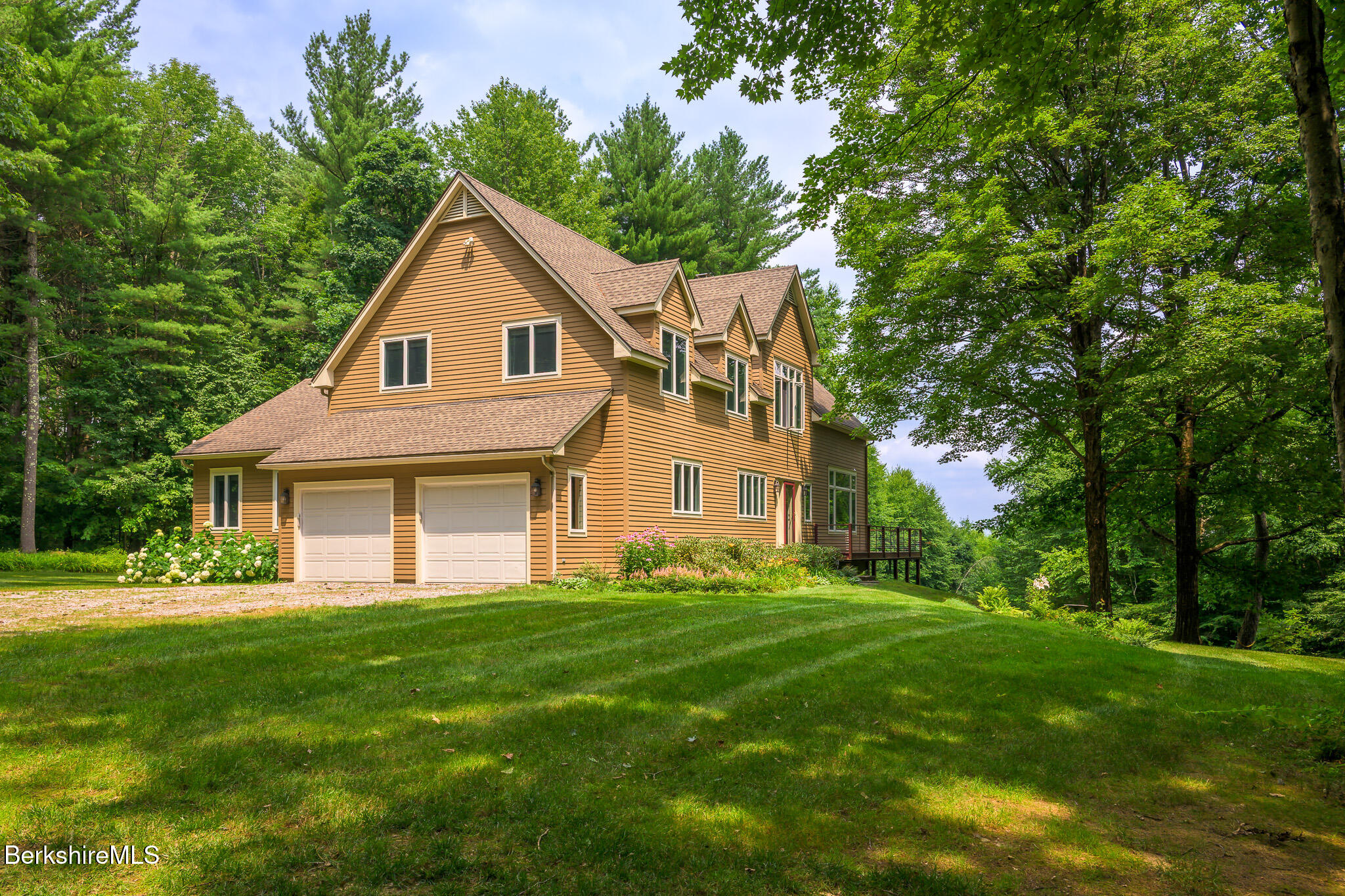 80 Center Rd