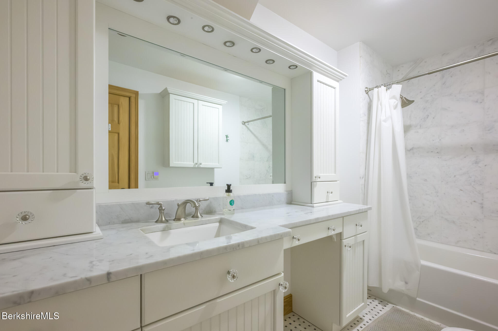 268 West Hill Rd