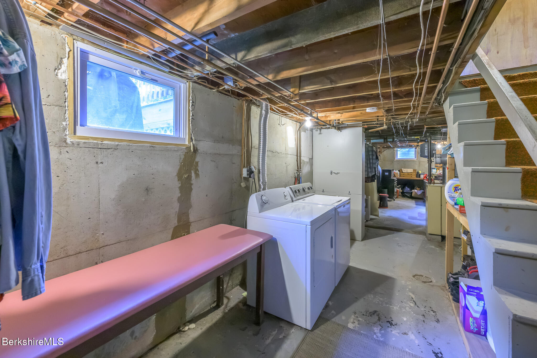 24 Brunell Ave