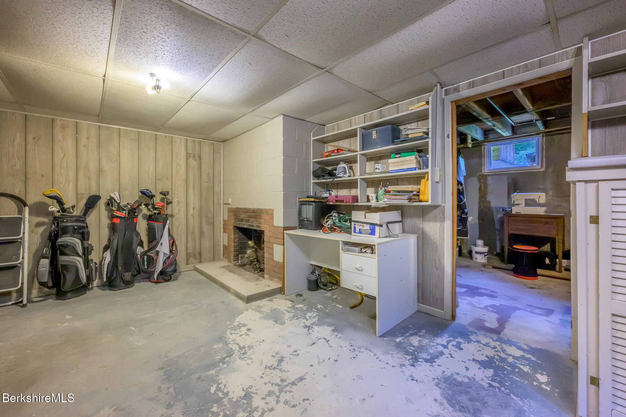 24 Brunell Ave