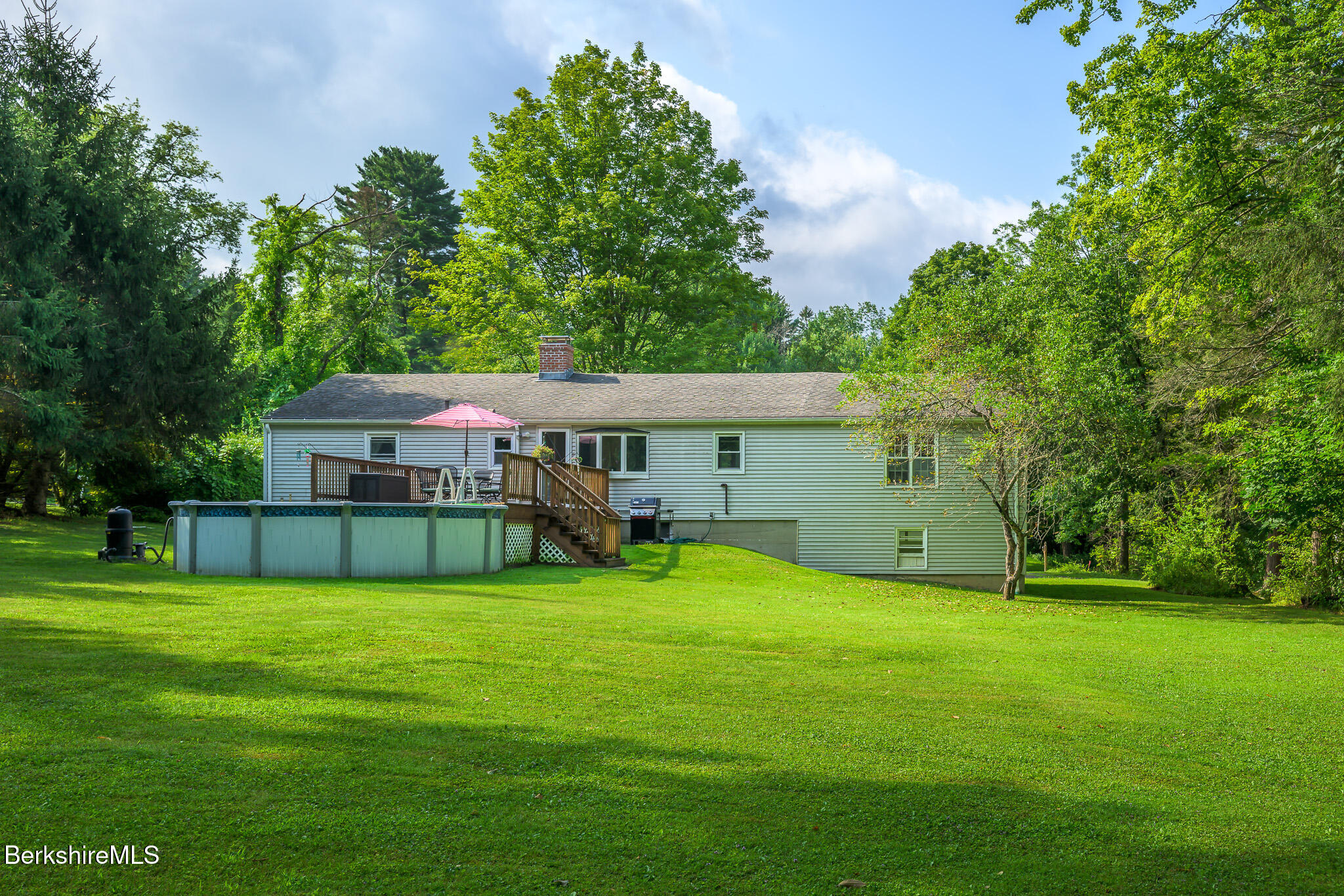 24 Brunell Ave