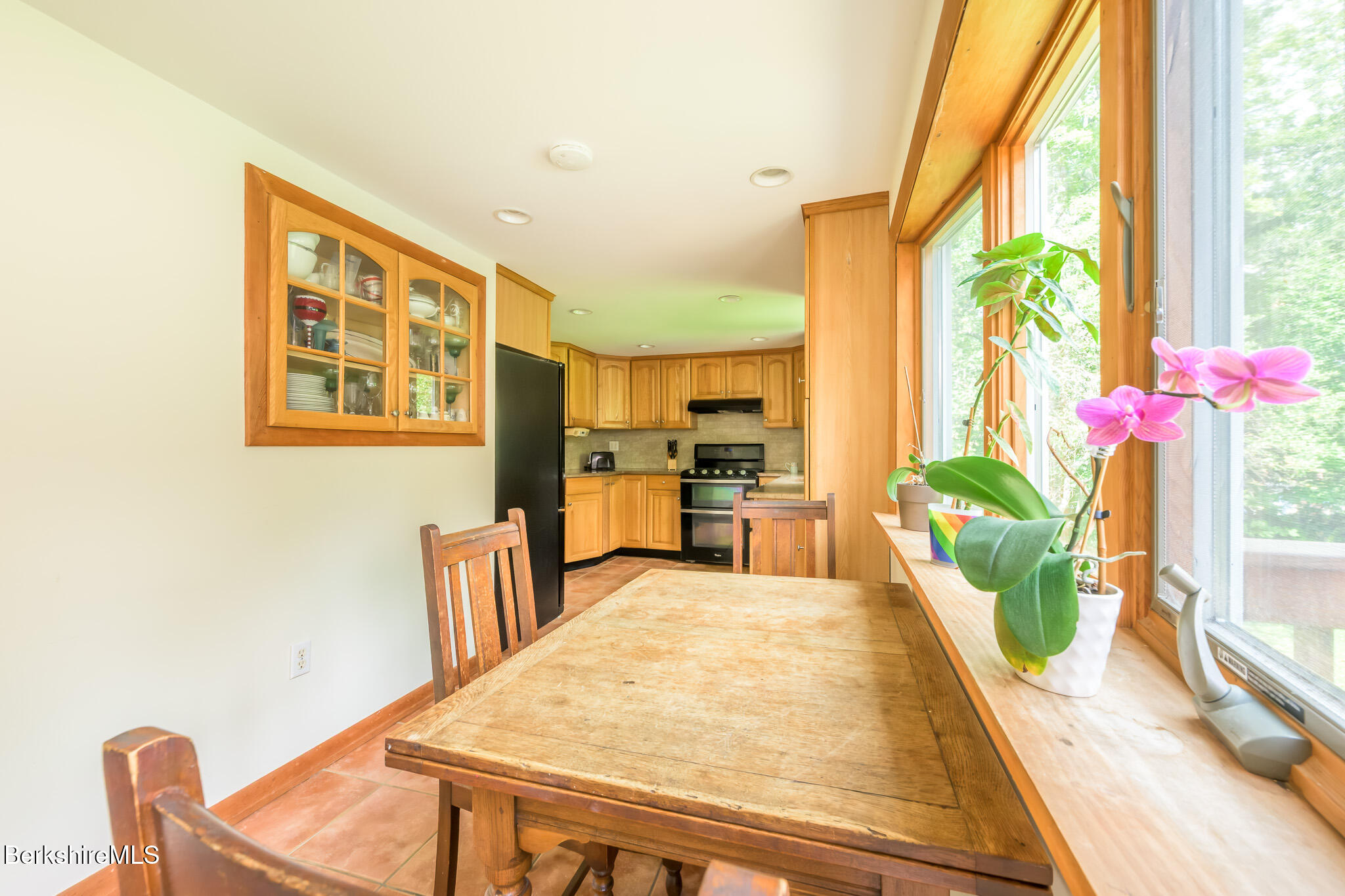 24 Brunell Ave