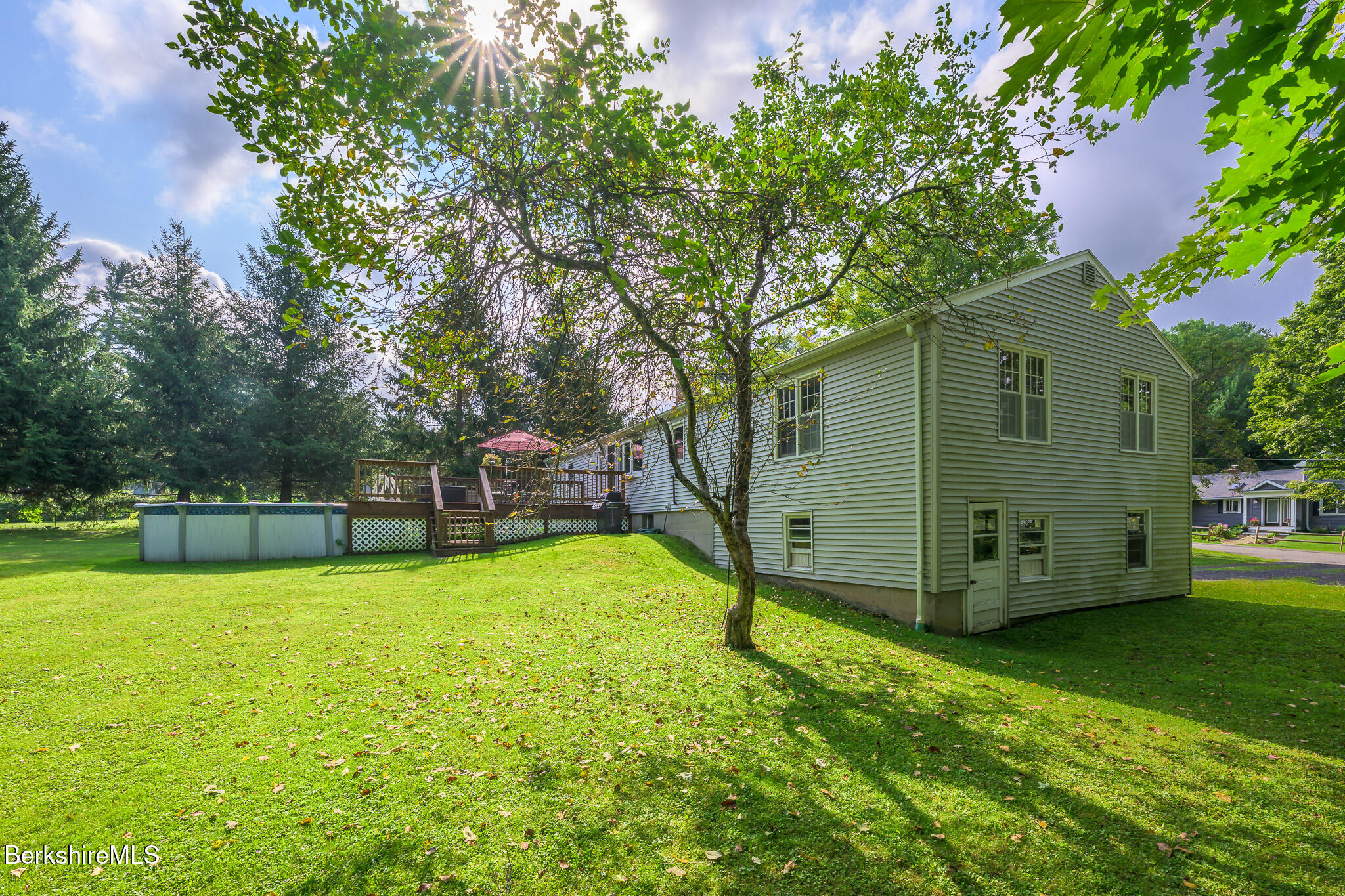 24 Brunell Ave