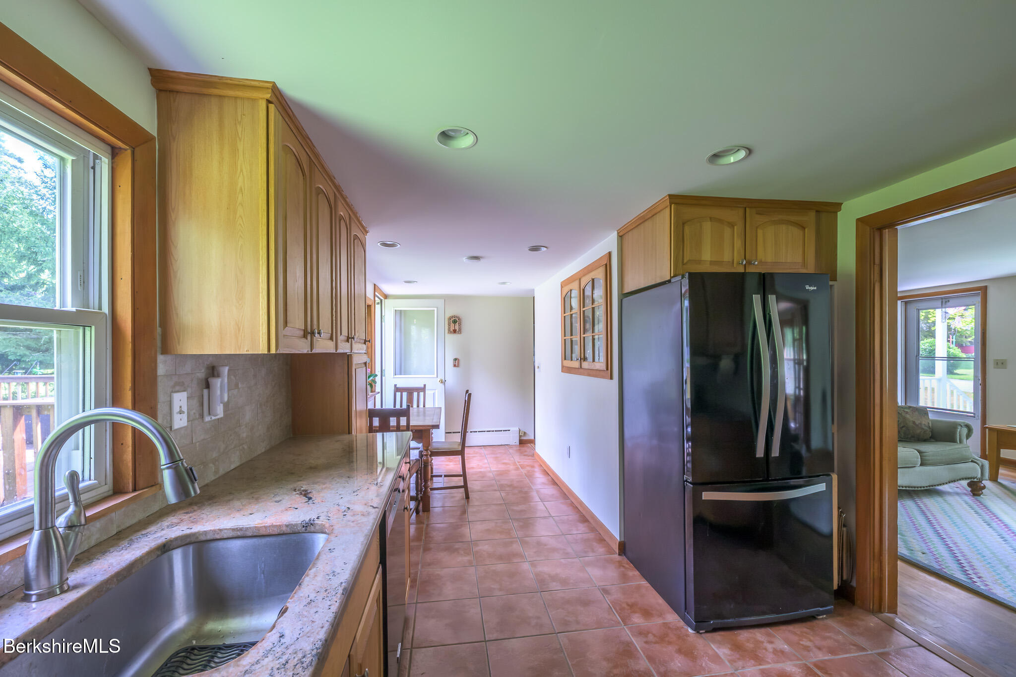 24 Brunell Ave