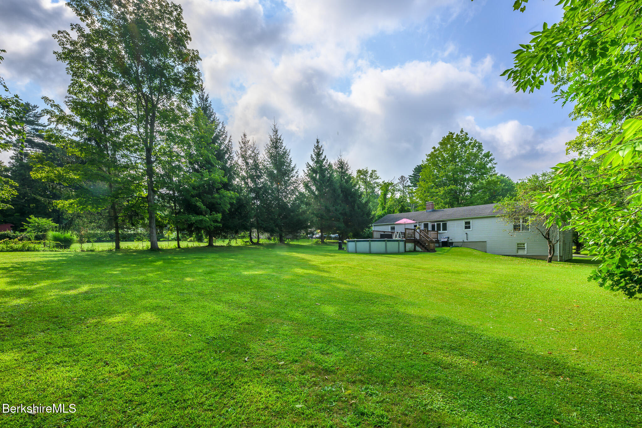 24 Brunell Ave