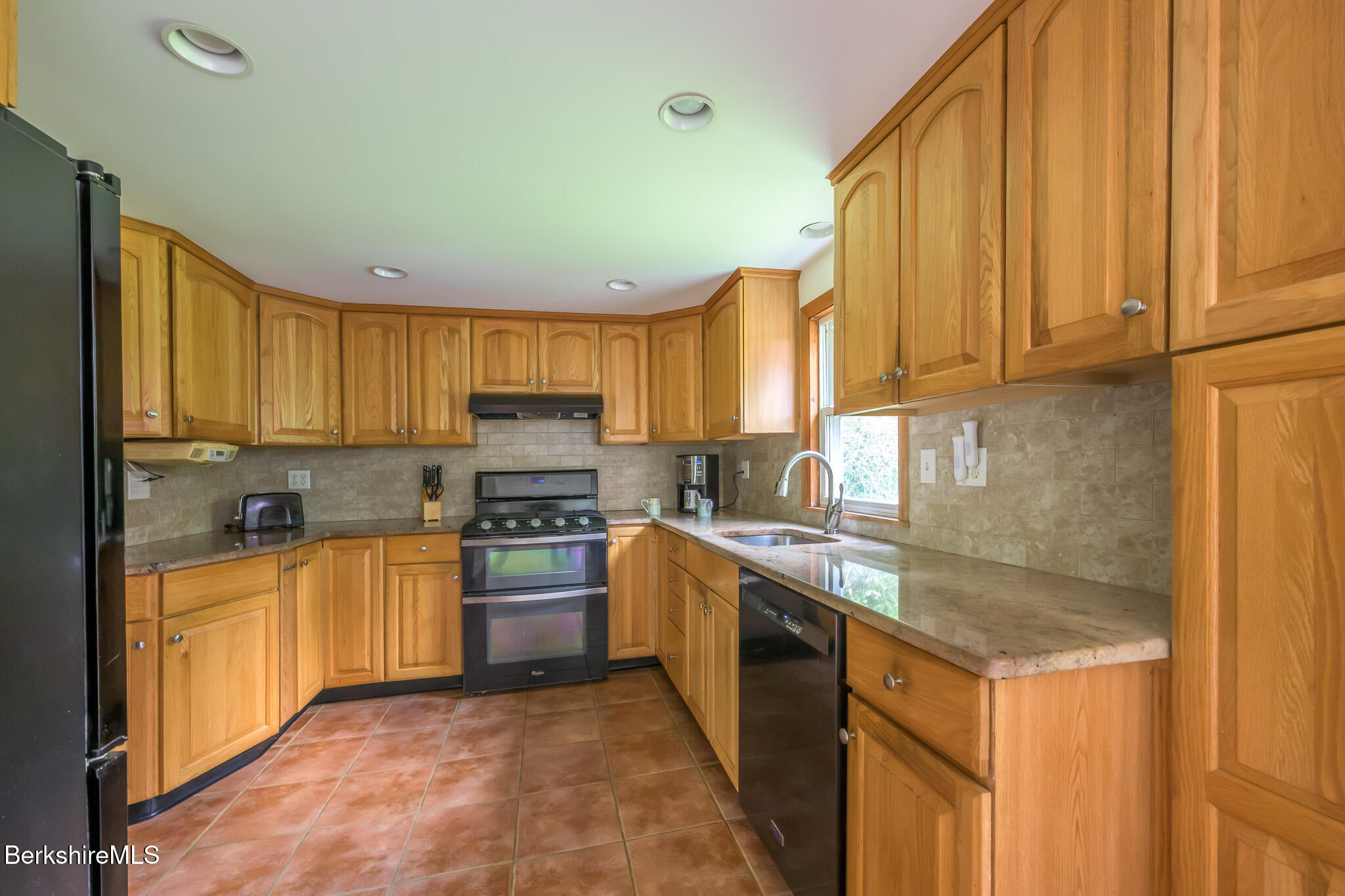 24 Brunell Ave