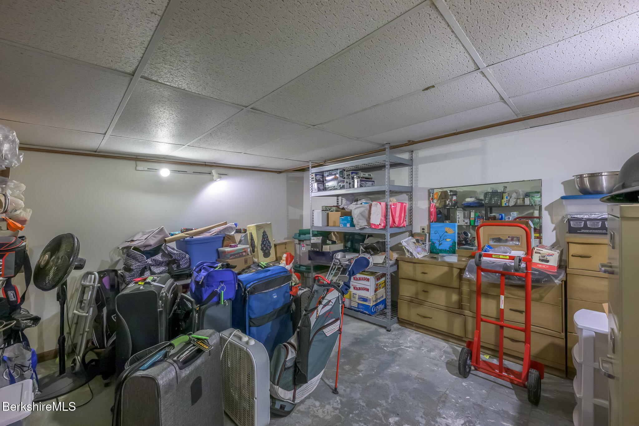 24 Brunell Ave