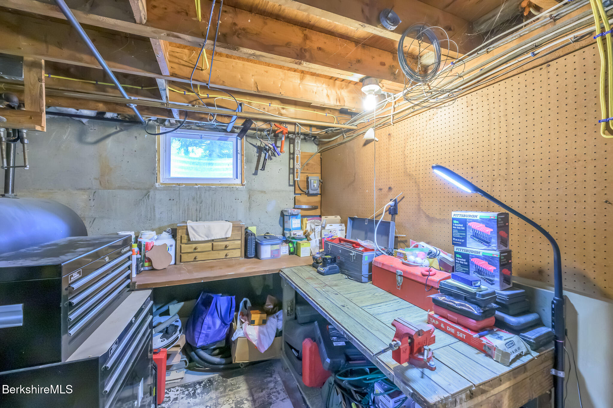 24 Brunell Ave