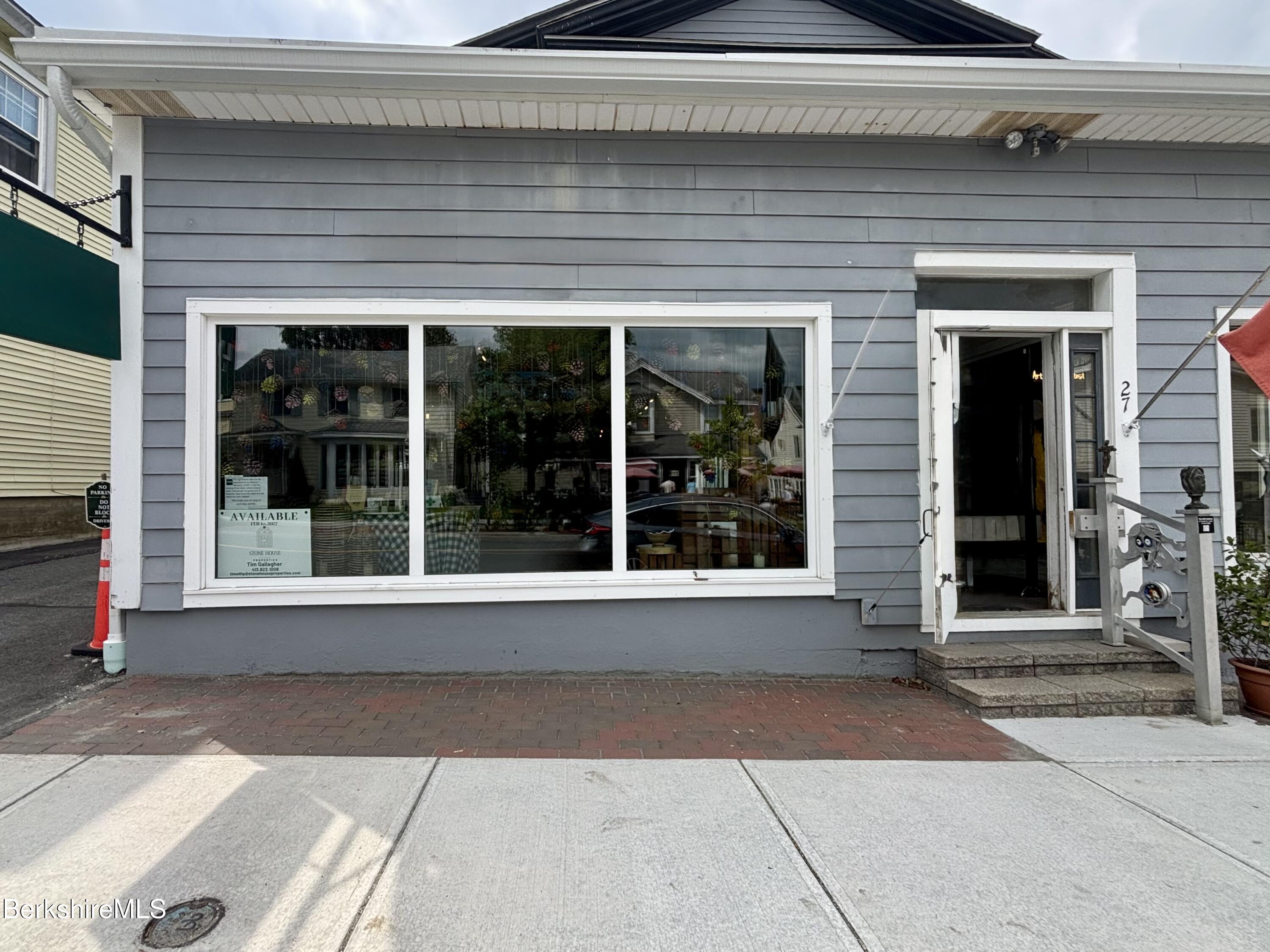 27 Church St