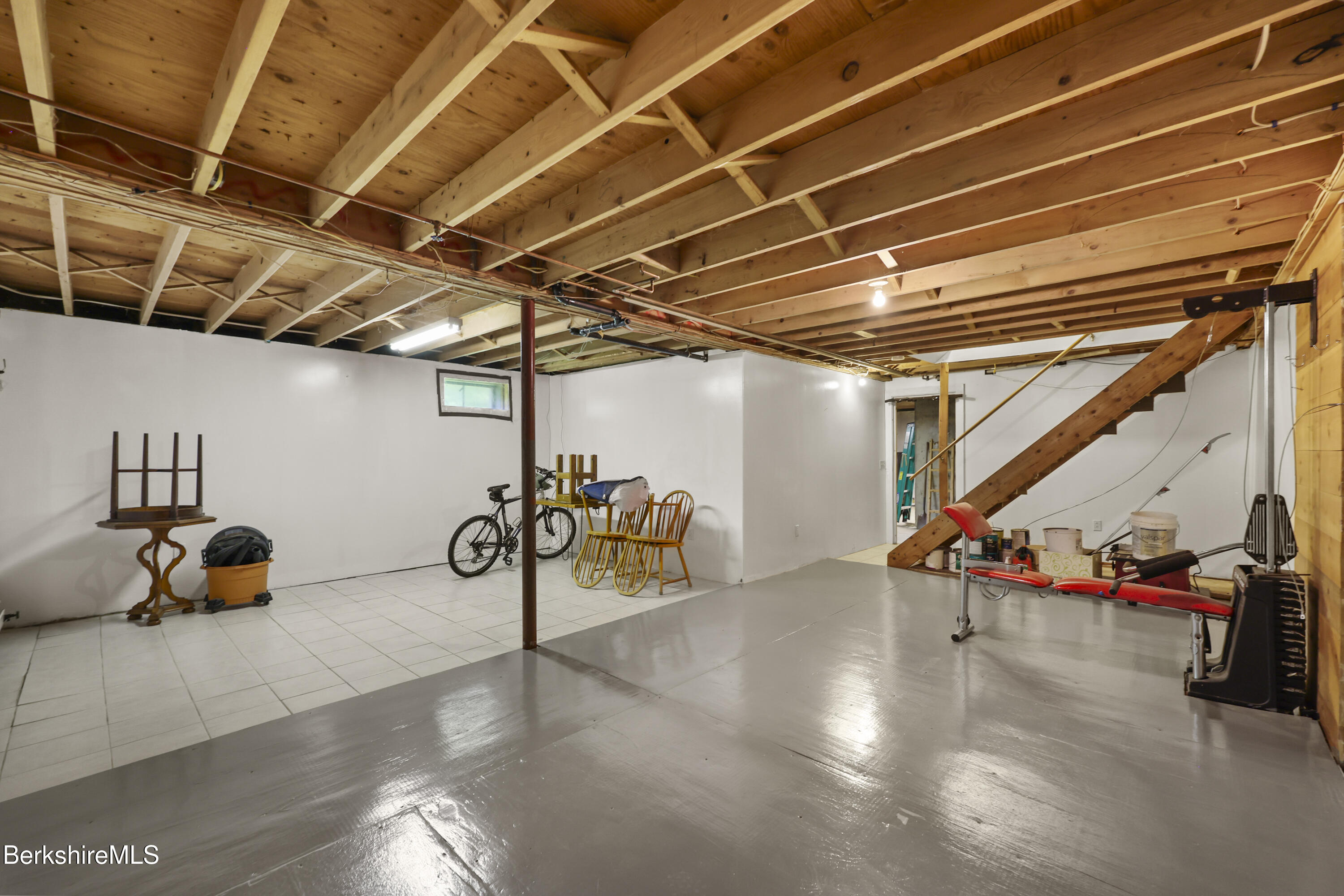 809 Leonhardt Rd