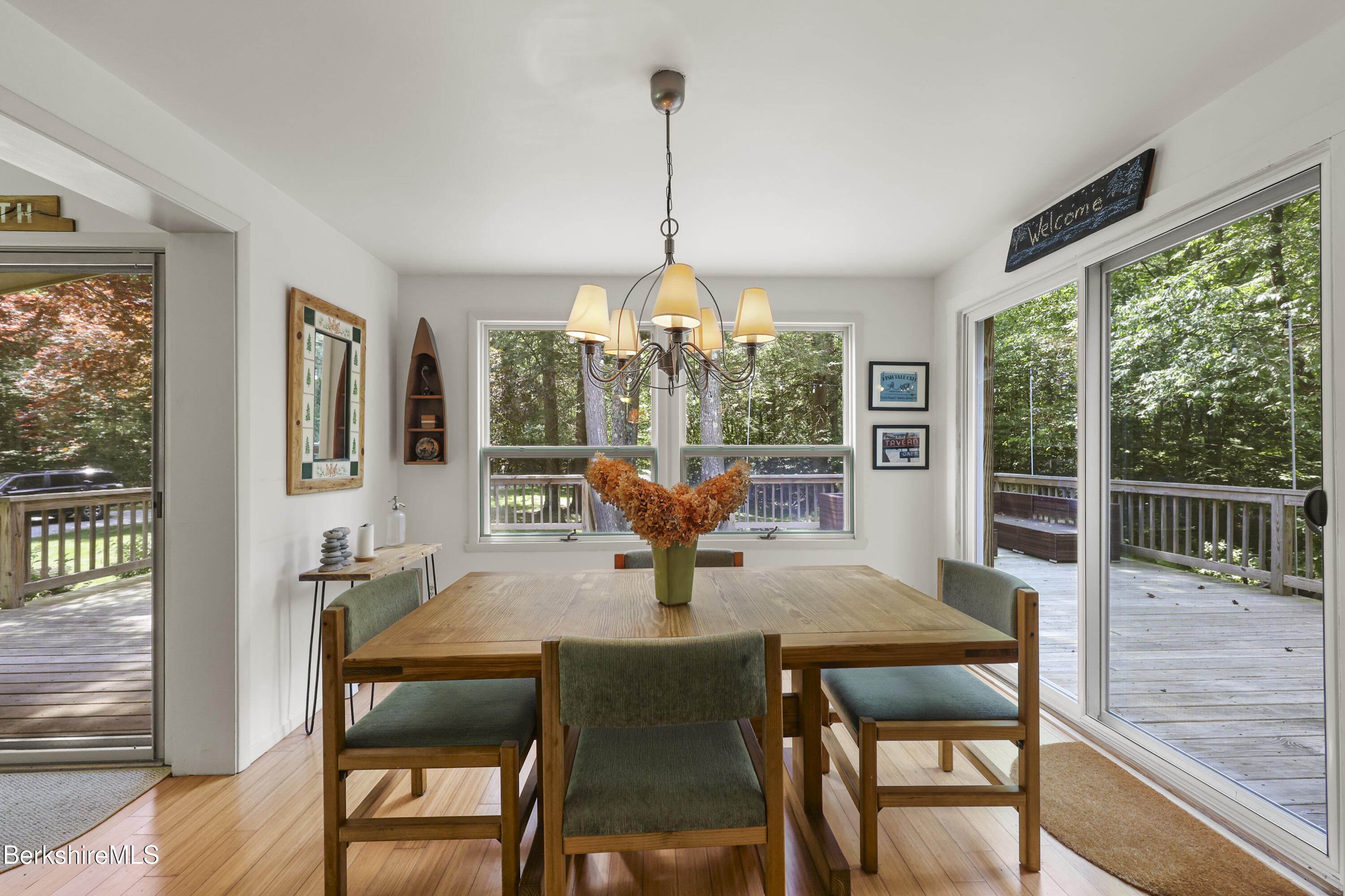 809 Leonhardt Rd