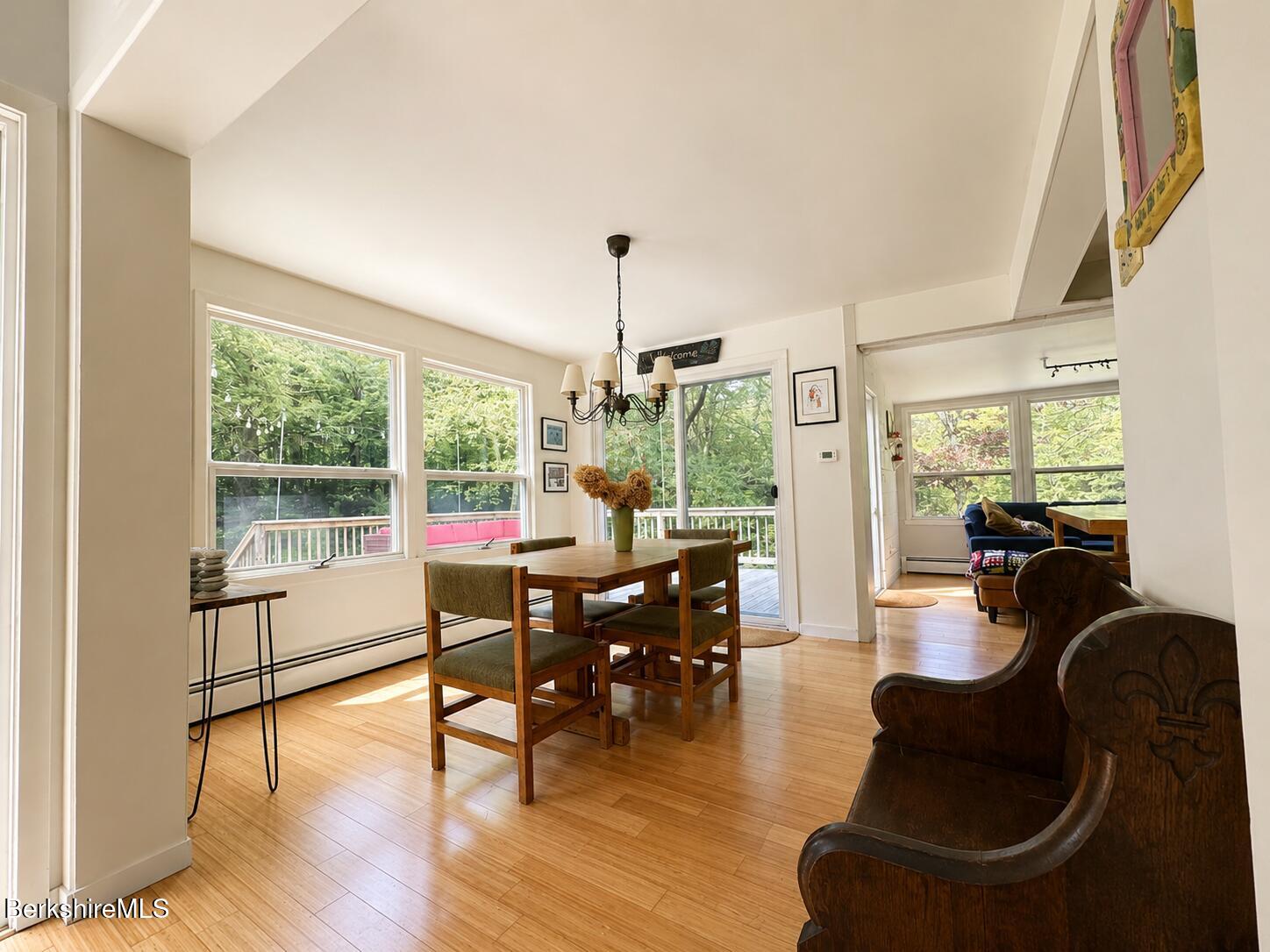 809 Leonhardt Rd