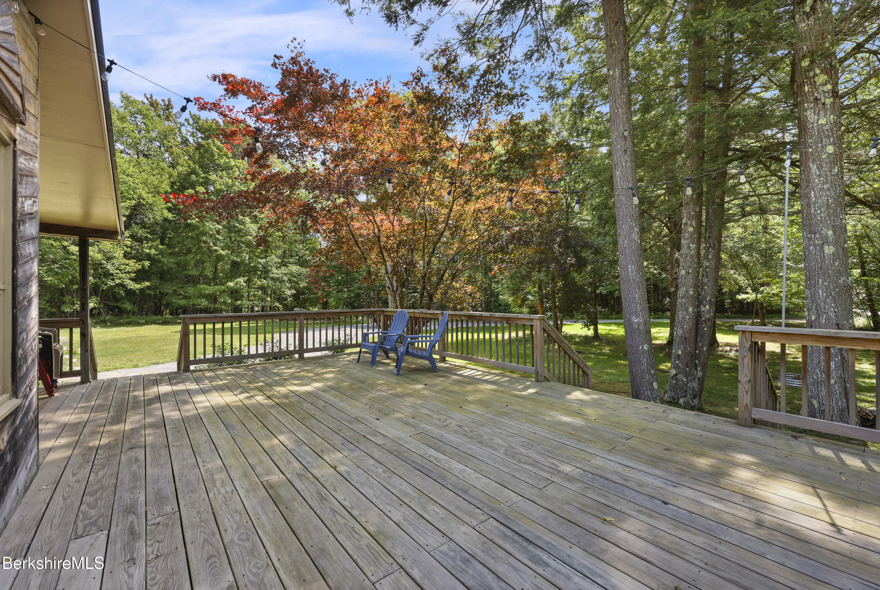 809 Leonhardt Rd