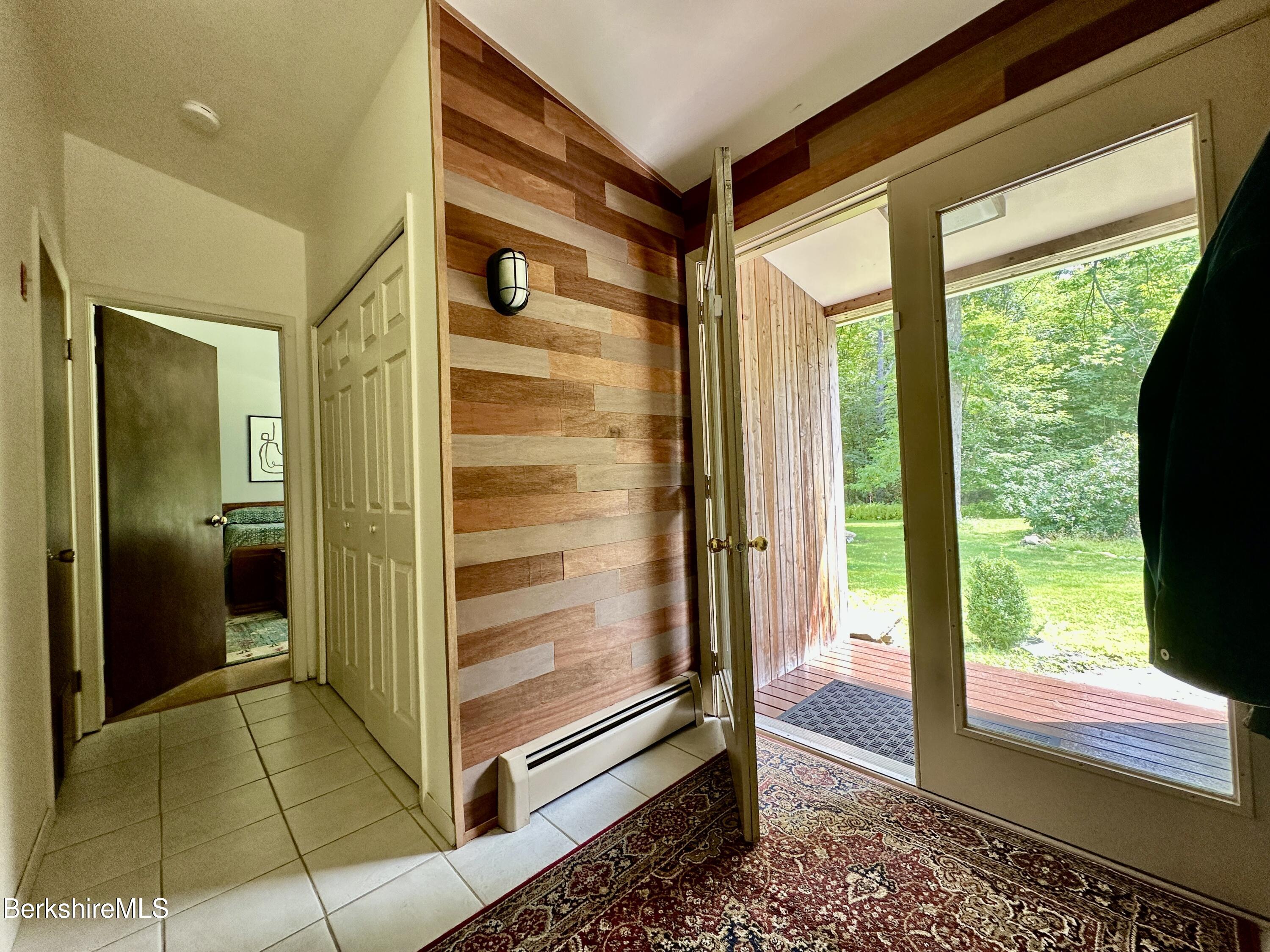 809 Leonhardt Rd