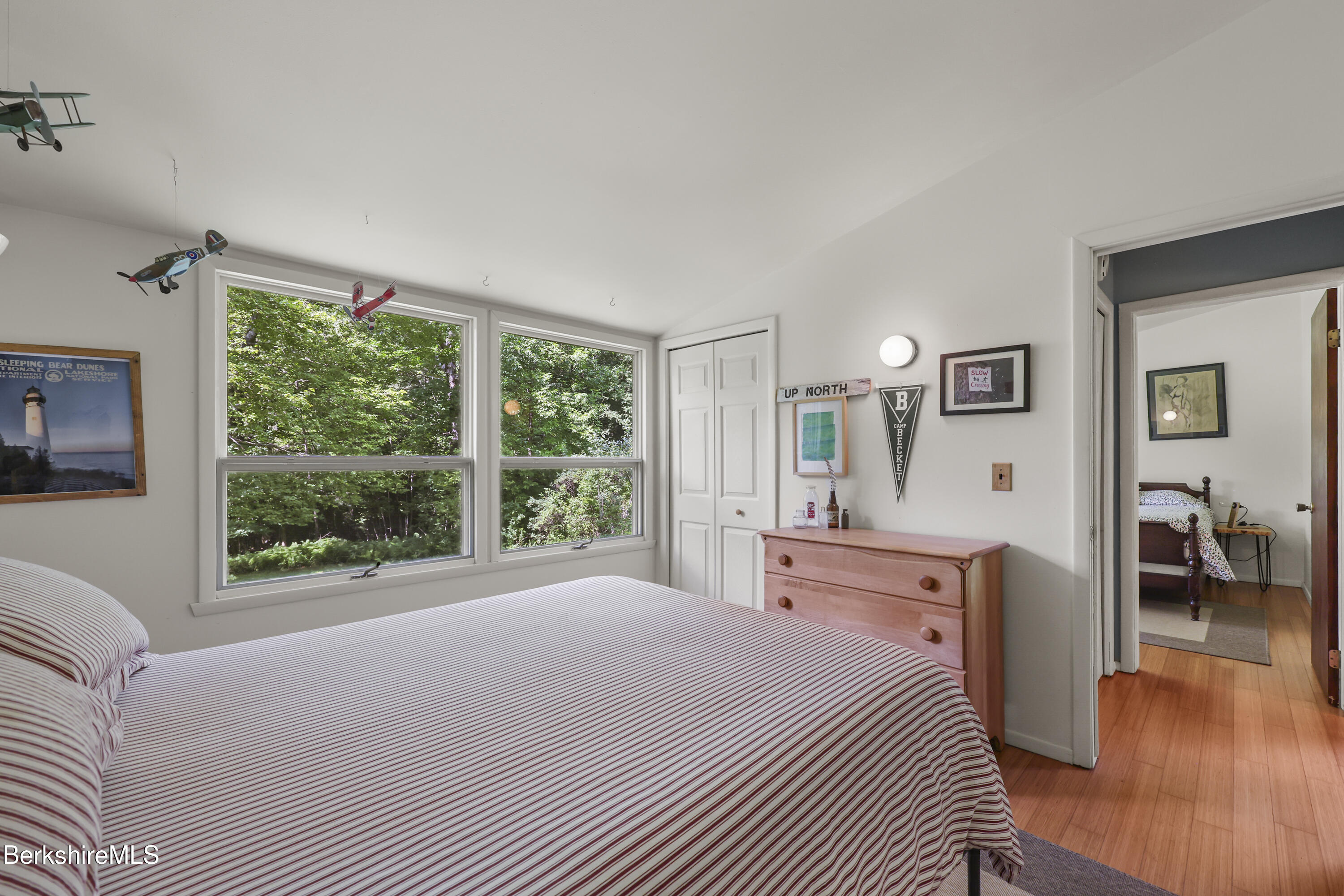 809 Leonhardt Rd