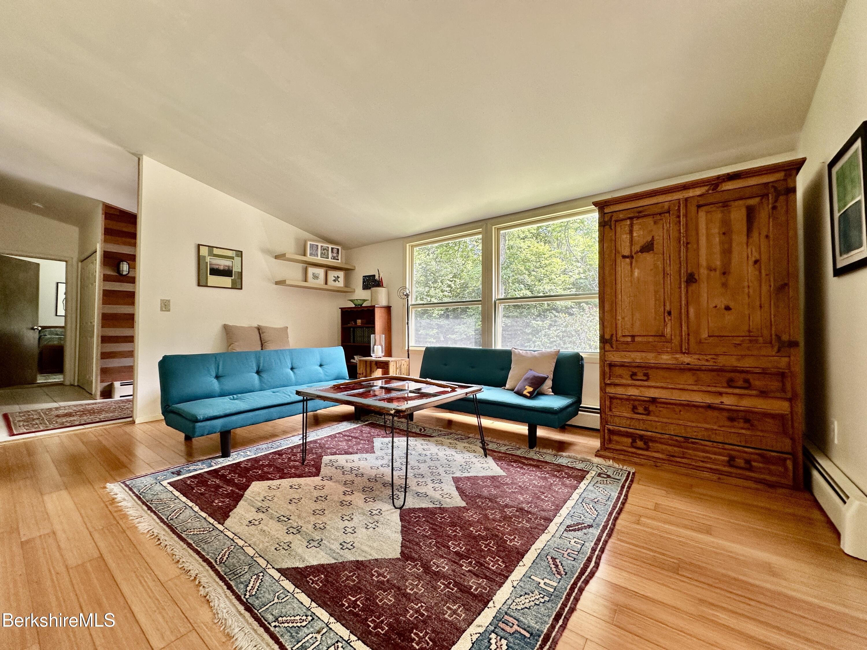 809 Leonhardt Rd