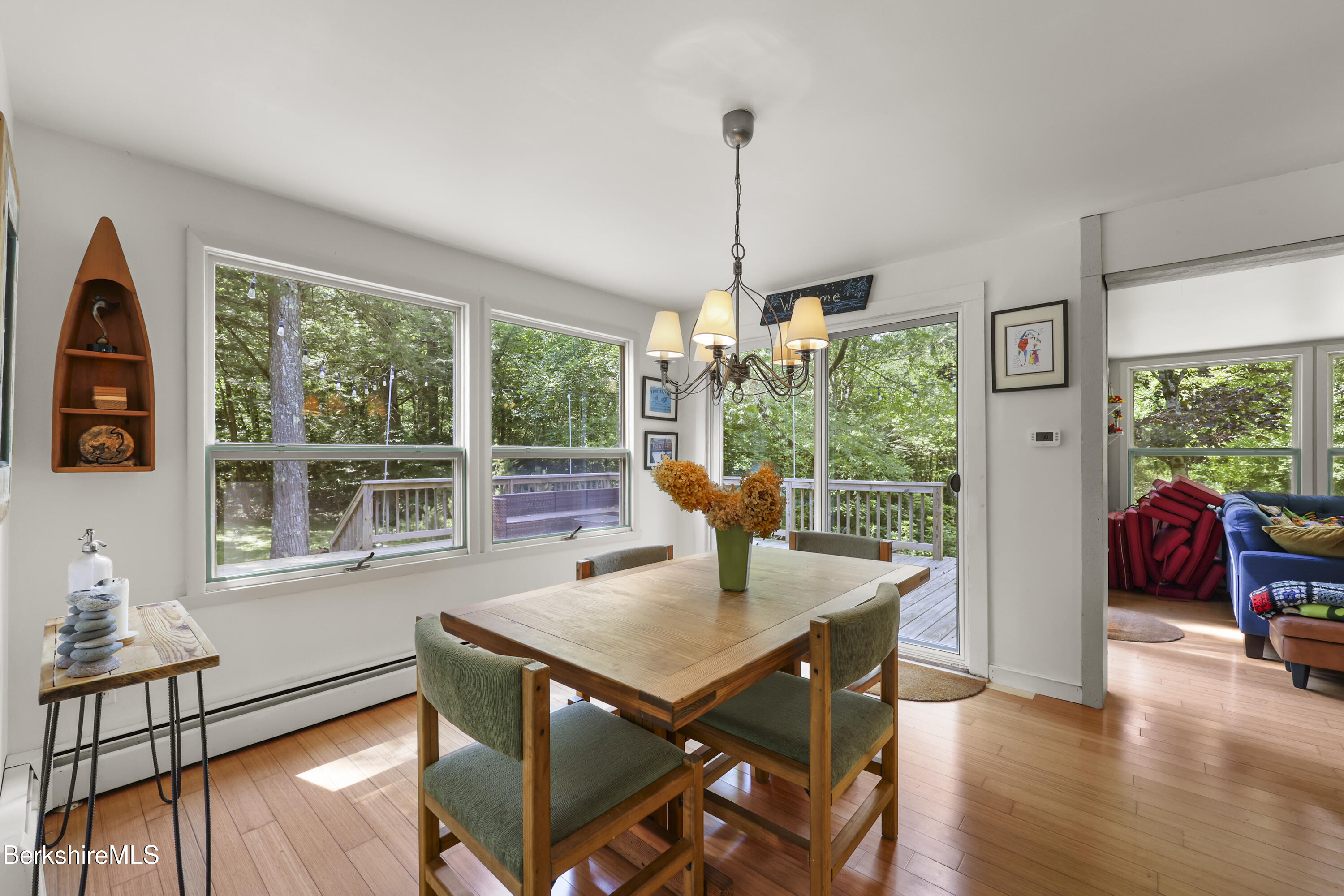 809 Leonhardt Rd